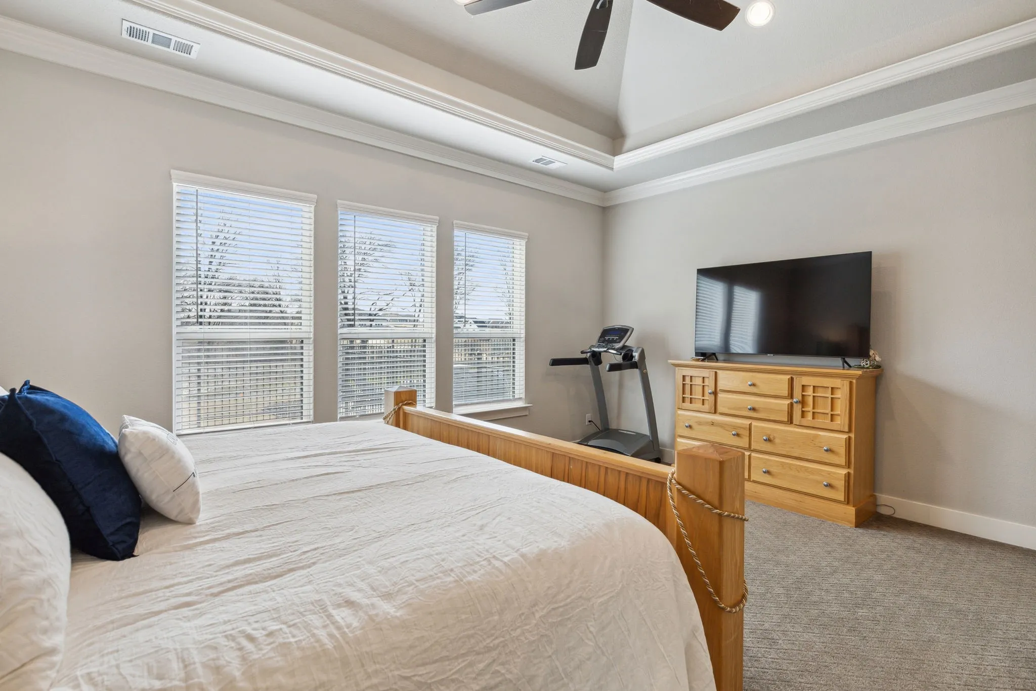 Single Family Residence For Sale in Collin County , 117 Delano Court, Weston, Texas 75009, 4 Bedroom, 4 Bathroom, 5 Garage spaces, 3,249 Sqft, built in 2021, mls#21281540, Real Estate Agent in Weston, Homes For Sale in Collin county, Homes For Sale in Weston, Realtor in Weston Texas, Real Estate Brokerage Independent Realty Texas, Luminita Cordes Realtor