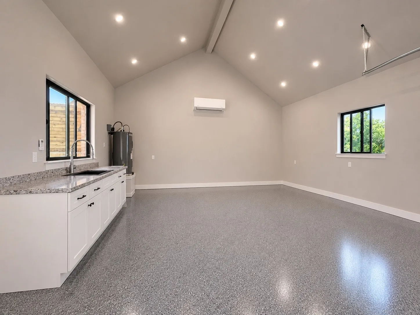 Single Family Residence For Sale in Collin County , 117 Delano Court, Weston, Texas 75009, 4 Bedroom, 4 Bathroom, 5 Garage spaces, 3,249 Sqft, built in 2021, mls#21281540, Real Estate Agent in Weston, Homes For Sale in Collin county, Homes For Sale in Weston, Realtor in Weston Texas, Real Estate Brokerage Independent Realty Texas, Luminita Cordes Realtor