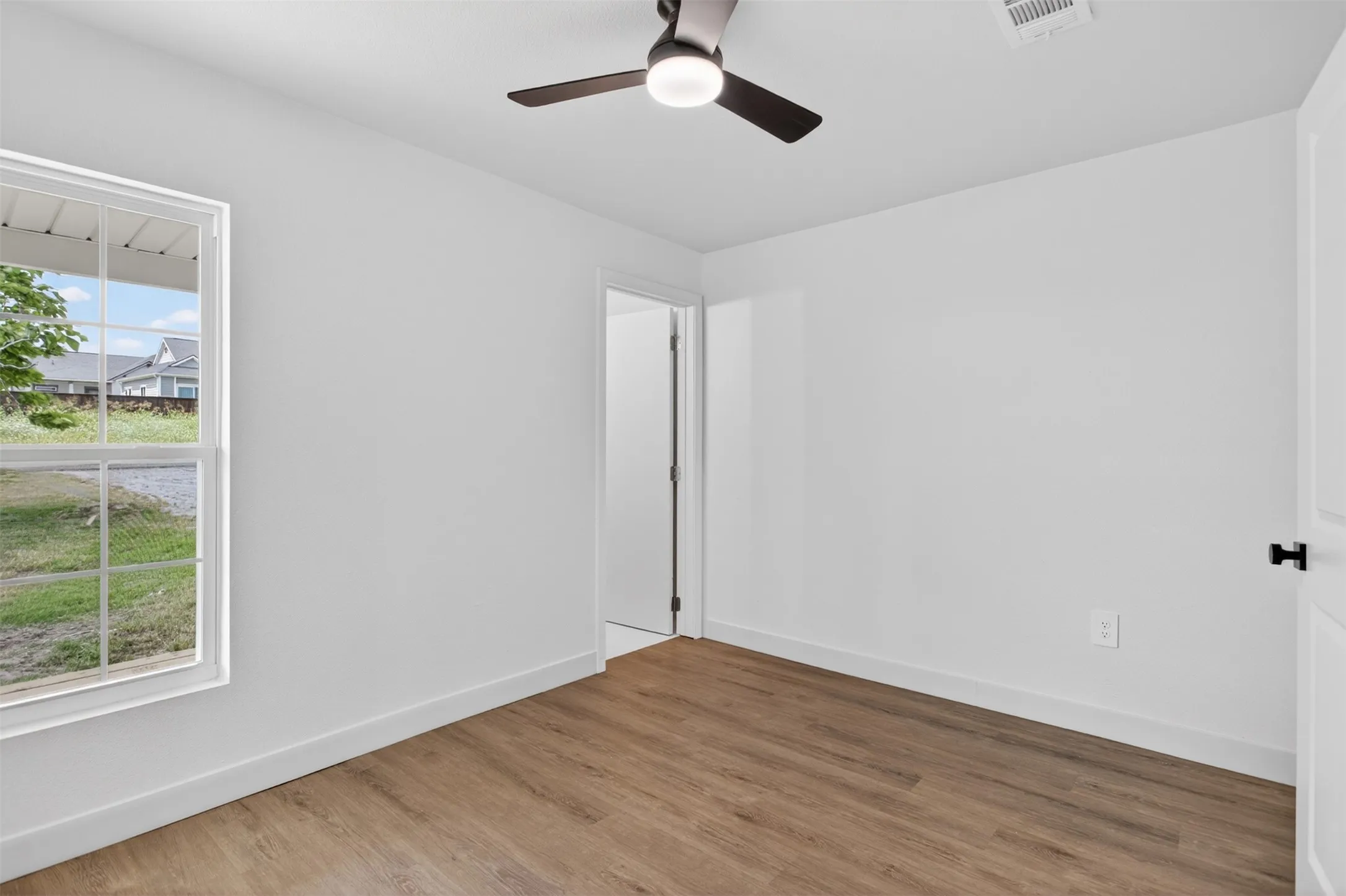 Office For Rent in Kaufman County , 10900 Reeder Lane, Forney, Texas 75126, 0, 0, Garage spaces, 0 Sqft, built in 1979, mls#21281864, Real Estate Agent in Forney, Homes For Rent in Kaufman county, Homes For Rent in Forney, Realtor in Forney Texas, Real Estate Brokerage Independent Realty Texas, Luminita Cordes Realtor