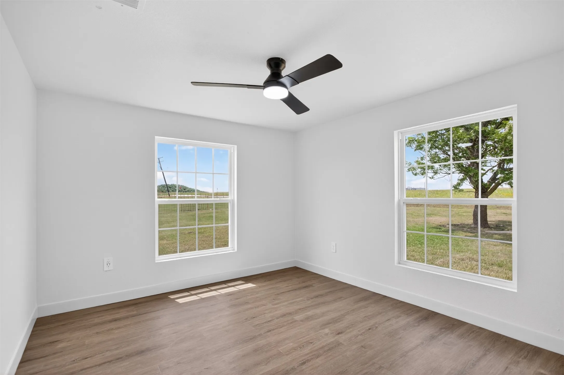 Office For Rent in Kaufman County , 10900 Reeder Lane, Forney, Texas 75126, 0, 0, Garage spaces, 0 Sqft, built in 1979, mls#21281864, Real Estate Agent in Forney, Homes For Rent in Kaufman county, Homes For Rent in Forney, Realtor in Forney Texas, Real Estate Brokerage Independent Realty Texas, Luminita Cordes Realtor