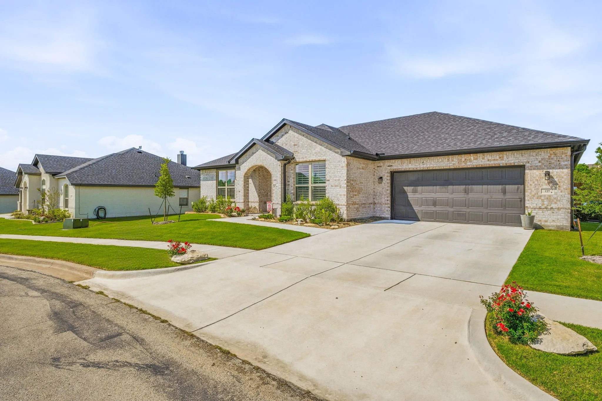 Single Family Residence For Sale in Somervell County , 127 Mesa Drive, Glen Rose, Texas 76043, 4 Bedroom, 2 Bathroom, 2 Garage spaces, 2,078 Sqft, built in 2024, mls#21281887, Real Estate Agent in Glen Rose, Homes For Sale in Somervell county, Homes For Sale in Glen Rose, Realtor in Glen Rose Texas, Real Estate Brokerage Independent Realty Texas, Luminita Cordes Realtor