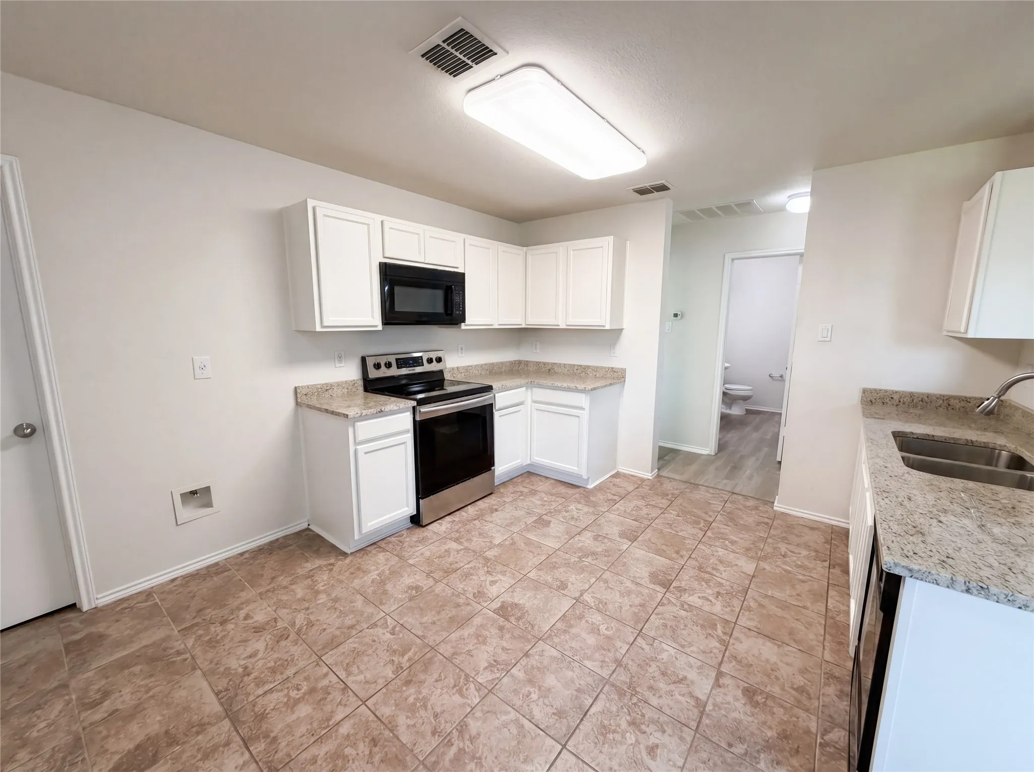 Single Family Residence For Sale in Rockwall County , 2904 Lake Vista Drive, Wylie, Texas 75098, 5 Bedroom, 3 Bathroom, 2 Garage spaces, 2,663 Sqft, built in 2006, mls#21275729, Real Estate Agent in Wylie, Homes For Sale in Rockwall county, Homes For Sale in Wylie, Realtor in Wylie Texas, Real Estate Brokerage Independent Realty Texas, Luminita Cordes Realtor