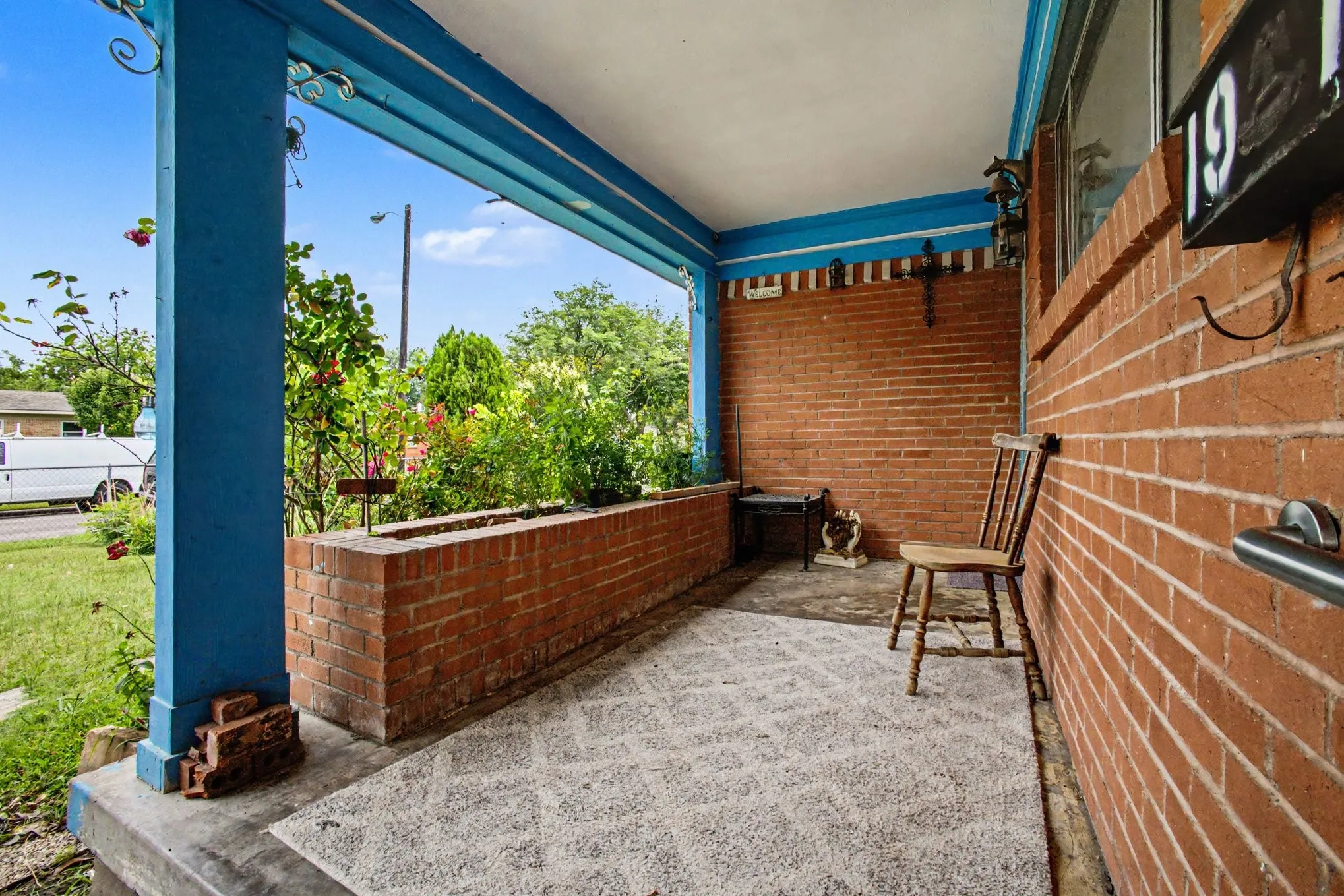 Single Family Residence For Sale in Dallas County , 1919 Yucca Drive, Dallas, Texas 75217, 3 Bedrooms, 2 Bathrooms, Garage spaces, 1,446 Sqft, built in 1956, Price $179,000, mls#21281897, Real Estate Agent in Dallas, Homes For Sale in Dallas county, Homes For Sale in Dallas, Realtor in Dallas Texas, Real Estate Brokerage Independent Realty Texas, Luminita Cordes Realtor