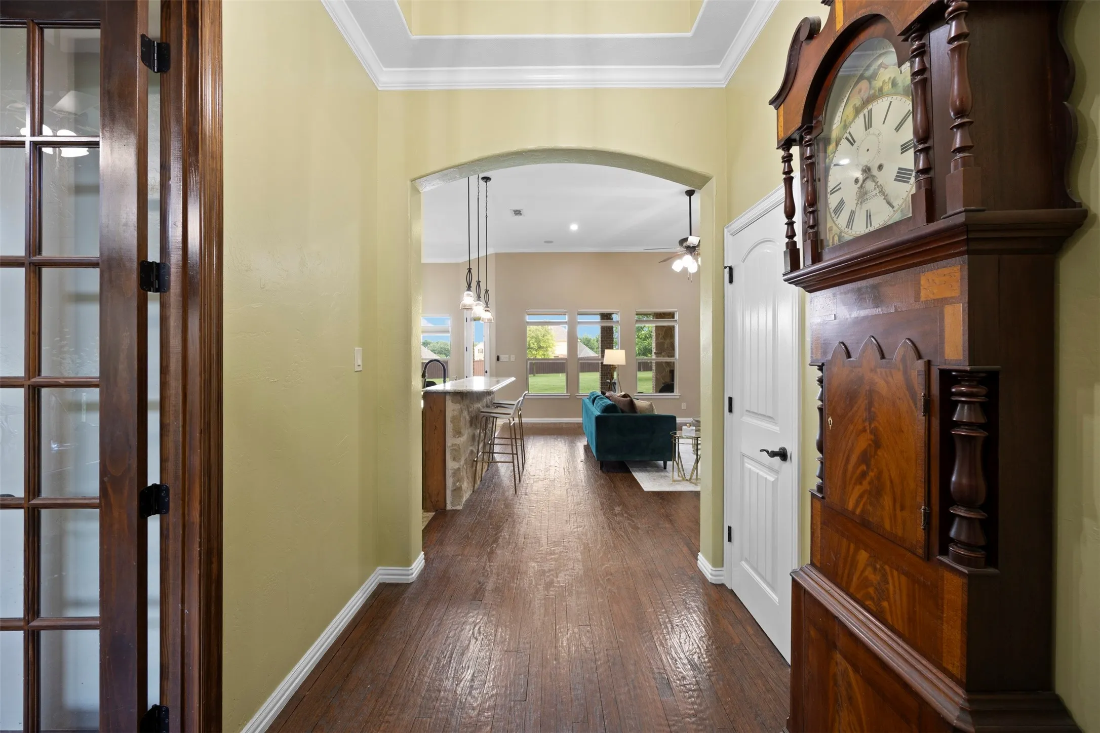 Single Family Residence For Sale in Ellis County , 8230 Glenwick Drive, Waxahachie, Texas 75167, 4 Bedroom, 3 Bathroom, 3 Garage spaces, 2,847 Sqft, built in 2013, mls#21281903, Real Estate Agent in Waxahachie, Homes For Sale in Ellis county, Homes For Sale in Waxahachie, Realtor in Waxahachie Texas, Real Estate Brokerage Independent Realty Texas, Luminita Cordes Realtor