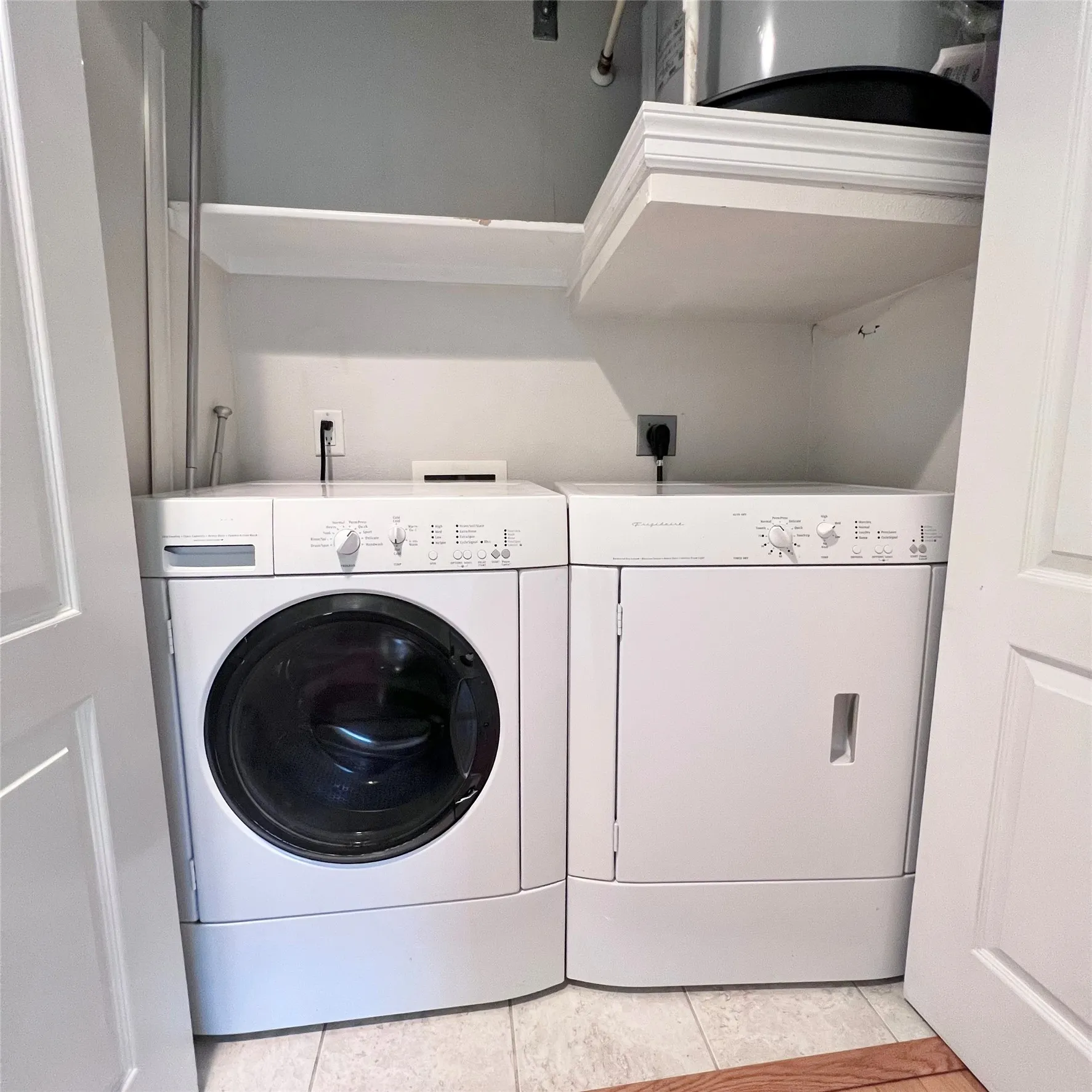 Condominium For Rent in Dallas County , 3400 Welborn Street 406, Dallas, Texas 75219, 1 Bedroom, 1 Bathroom, 1 Garage spaces, 758 Sqft, built in 1998, mls#21281778, Real Estate Agent in Dallas, Homes For Rent in Dallas county, Homes For Rent in Dallas, Realtor in Dallas Texas, Real Estate Brokerage Independent Realty Texas, Luminita Cordes Realtor