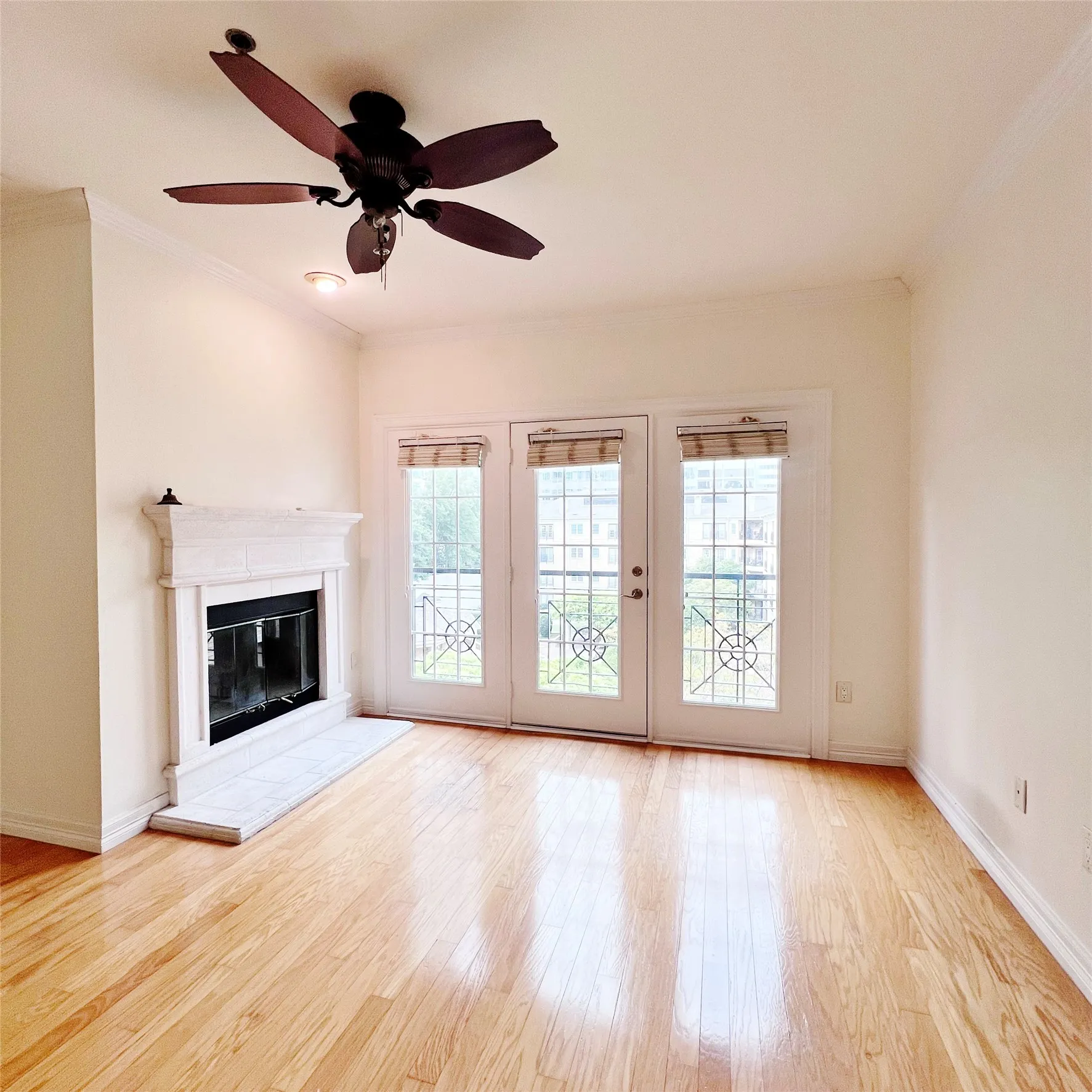 Condominium For Rent in Dallas County , 3400 Welborn Street 406, Dallas, Texas 75219, 1 Bedroom, 1 Bathroom, 1 Garage spaces, 758 Sqft, built in 1998, mls#21281778, Real Estate Agent in Dallas, Homes For Rent in Dallas county, Homes For Rent in Dallas, Realtor in Dallas Texas, Real Estate Brokerage Independent Realty Texas, Luminita Cordes Realtor