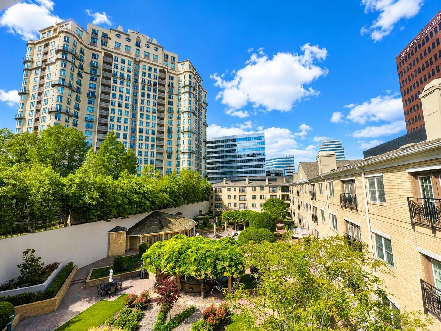 Condominium For Rent in Dallas County , 3400 Welborn Street 406, Dallas, Texas 75219, 1 Bedroom, 1 Bathroom, 1 Garage spaces, 758 Sqft, built in 1998, mls#21281778, Real Estate Agent in Dallas, Homes For Rent in Dallas county, Homes For Rent in Dallas, Realtor in Dallas Texas, Real Estate Brokerage Independent Realty Texas, Luminita Cordes Realtor