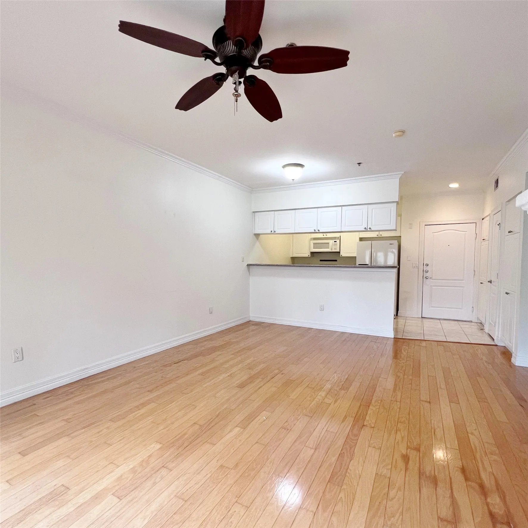 Condominium For Rent in Dallas County , 3400 Welborn Street 406, Dallas, Texas 75219, 1 Bedroom, 1 Bathroom, 1 Garage spaces, 758 Sqft, built in 1998, mls#21281778, Real Estate Agent in Dallas, Homes For Rent in Dallas county, Homes For Rent in Dallas, Realtor in Dallas Texas, Real Estate Brokerage Independent Realty Texas, Luminita Cordes Realtor