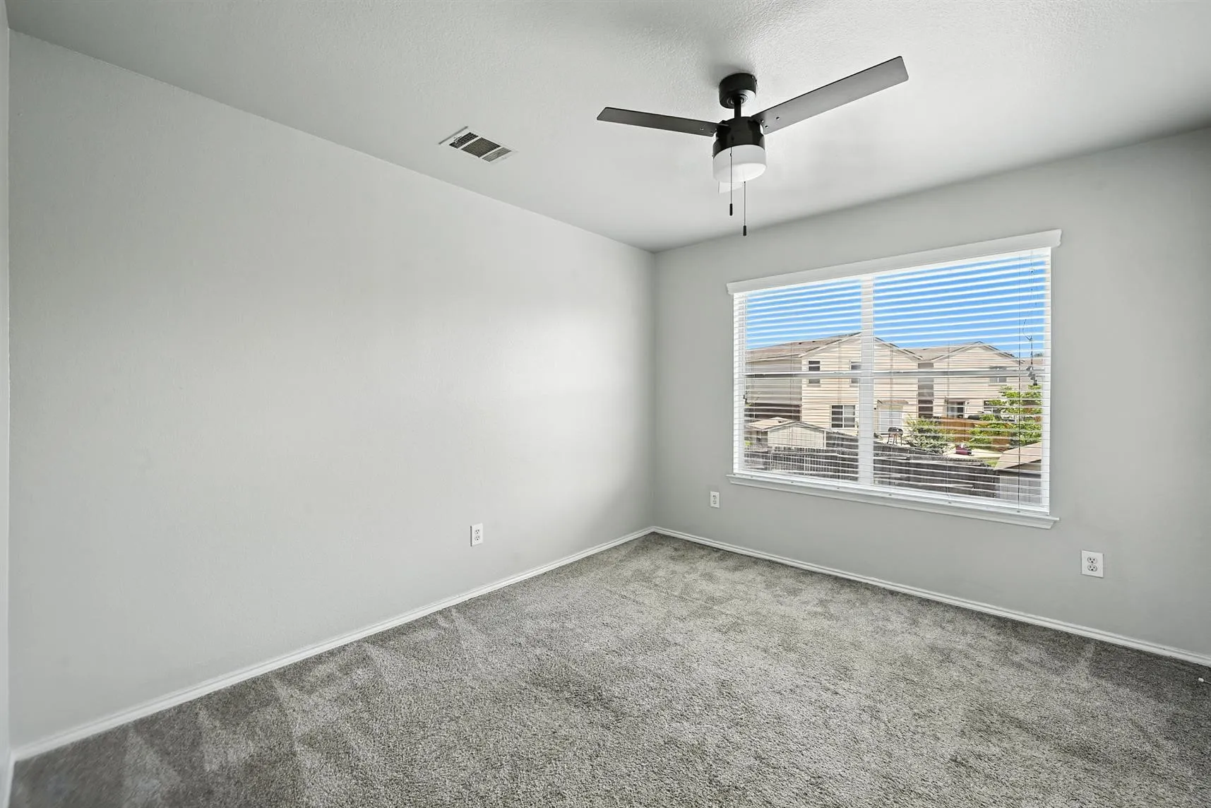 Single Family Residence For Sale in Tarrant County , 8540 Boswell Meadows Drive, Fort Worth, Texas 76179, 5 Bedroom, 3 Bathroom, 2 Garage spaces, 2,260 Sqft, built in 2008, Price $349,900, mls#21281912, Real Estate Agent in Fort Worth, Homes For Sale in Tarrant county, Homes For Sale in Fort Worth, Realtor in Fort Worth Texas, Real Estate Brokerage Independent Realty Texas, Luminita Cordes Realtor