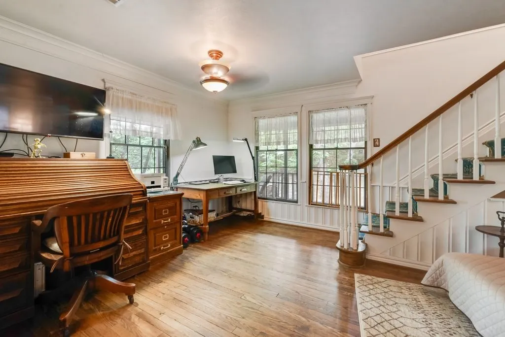 Single Family Residence For Sale in Hunt County , 9875 Old Bridge Road, Terrell, Texas 75160, 4 Bedrooms, 3 Bathrooms, 4 Garage spaces, 3,100 Sqft, built in 1986, Price $774,999, mls#21281913, Real Estate Agent in Terrell, Homes For Sale in Hunt county, Homes For Sale in Terrell, Realtor in Terrell Texas, Real Estate Brokerage Independent Realty Texas, Luminita Cordes Realtor