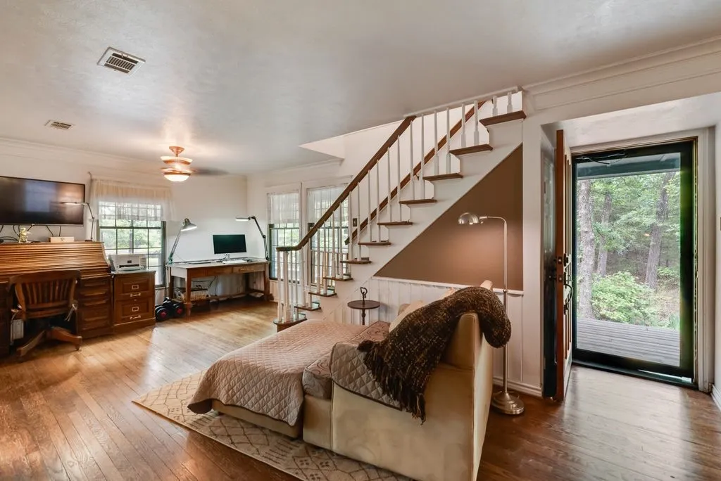 Single Family Residence For Sale in Hunt County , 9875 Old Bridge Road, Terrell, Texas 75160, 4 Bedrooms, 3 Bathrooms, 4 Garage spaces, 3,100 Sqft, built in 1986, Price $774,999, mls#21281913, Real Estate Agent in Terrell, Homes For Sale in Hunt county, Homes For Sale in Terrell, Realtor in Terrell Texas, Real Estate Brokerage Independent Realty Texas, Luminita Cordes Realtor
