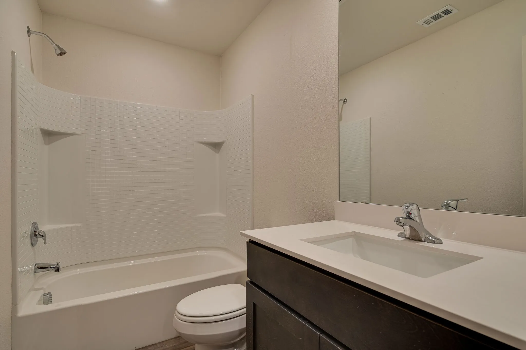 Single Family Residence For Rent in Dallas County , 639 Arlington Park Court, Seagoville, Texas 75159, 4 Bedrooms, 2 Bathrooms, 2 Garage spaces, 2,006 Sqft, built in 2021, Price $2,299, mls#21280974, Real Estate Agent in Seagoville, Homes For Rent in Dallas county, Homes For Rent in Seagoville, Realtor in Seagoville Texas, Real Estate Brokerage Independent Realty Texas, Luminita Cordes Realtor