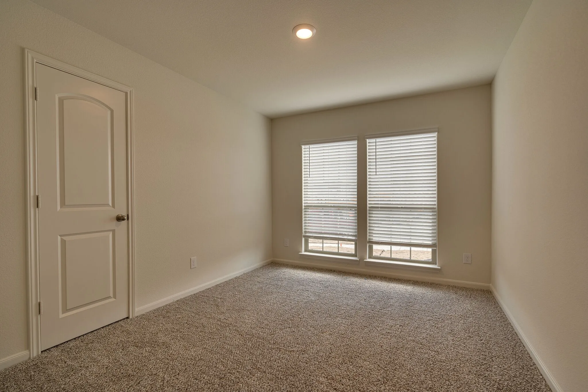 Single Family Residence For Rent in Dallas County , 639 Arlington Park Court, Seagoville, Texas 75159, 4 Bedrooms, 2 Bathrooms, 2 Garage spaces, 2,006 Sqft, built in 2021, Price $2,299, mls#21280974, Real Estate Agent in Seagoville, Homes For Rent in Dallas county, Homes For Rent in Seagoville, Realtor in Seagoville Texas, Real Estate Brokerage Independent Realty Texas, Luminita Cordes Realtor