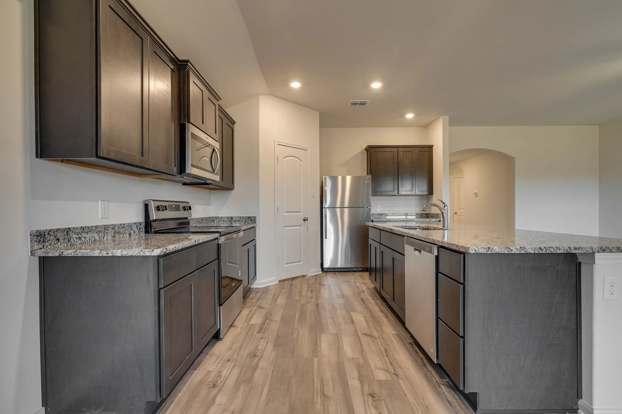 Single Family Residence For Rent in Dallas County , 639 Arlington Park Court, Seagoville, Texas 75159, 4 Bedrooms, 2 Bathrooms, 2 Garage spaces, 2,006 Sqft, built in 2021, Price $2,299, mls#21280974, Real Estate Agent in Seagoville, Homes For Rent in Dallas county, Homes For Rent in Seagoville, Realtor in Seagoville Texas, Real Estate Brokerage Independent Realty Texas, Luminita Cordes Realtor