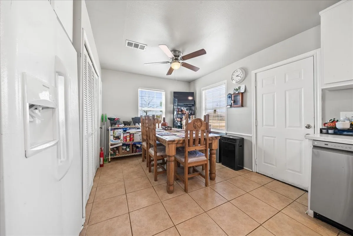 Single Family Residence For Sale in Dallas County , 4203 Bonham Street, Dallas, Texas 75229, 3 Bedrooms, 2 Bathrooms, Garage spaces, 1,120 Sqft, built in 1952, Price $540,000, mls#21281923, Real Estate Agent in Dallas, Homes For Sale in Dallas county, Homes For Sale in Dallas, Realtor in Dallas Texas, Real Estate Brokerage Independent Realty Texas, Luminita Cordes Realtor