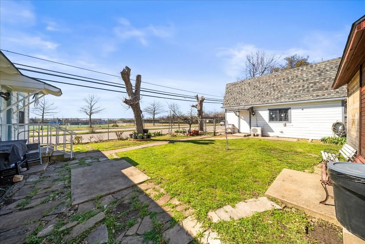 Single Family Residence For Sale in Dallas County , 4203 Bonham Street, Dallas, Texas 75229, 3 Bedrooms, 2 Bathrooms, Garage spaces, 1,120 Sqft, built in 1952, Price $540,000, mls#21281923, Real Estate Agent in Dallas, Homes For Sale in Dallas county, Homes For Sale in Dallas, Realtor in Dallas Texas, Real Estate Brokerage Independent Realty Texas, Luminita Cordes Realtor