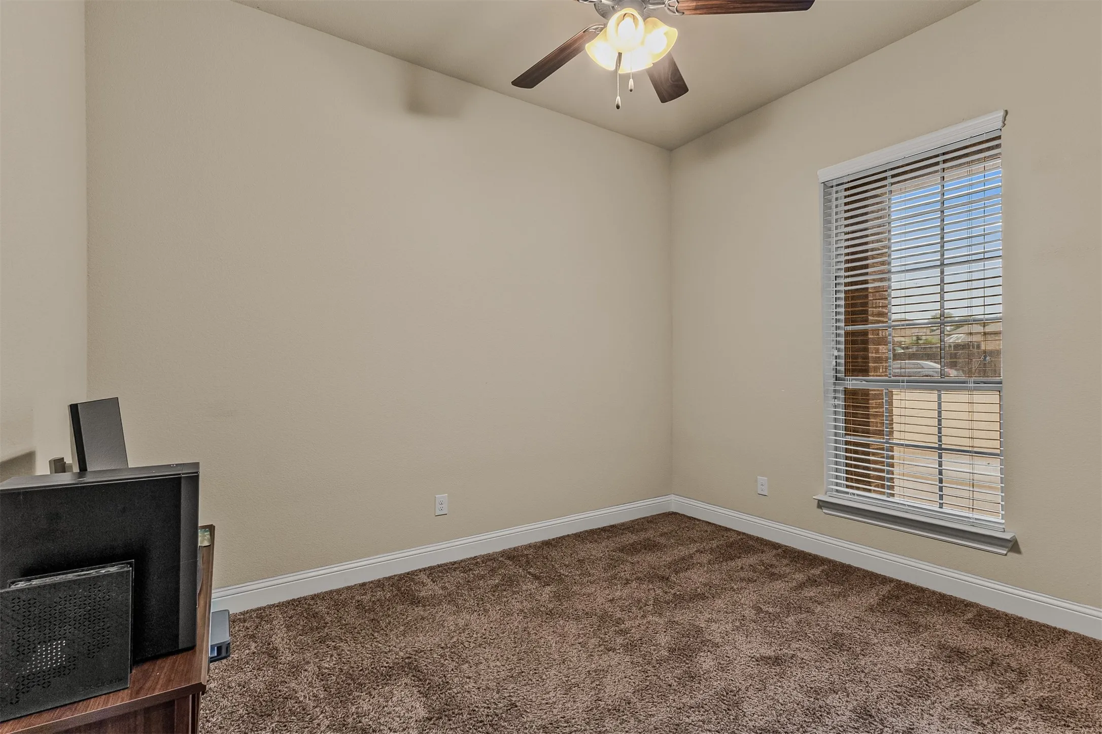Single Family Residence For Sale in Rockwall County , 1534 Petaluma Drive, Rockwall, Texas 75087, 4 Bedroom, 2 Bathroom, 2 Garage spaces, 2,406 Sqft, built in 2017, mls#21281924, Real Estate Agent in Rockwall, Homes For Sale in Rockwall county, Homes For Sale in Rockwall, Realtor in Rockwall Texas, Real Estate Brokerage Independent Realty Texas, Luminita Cordes Realtor