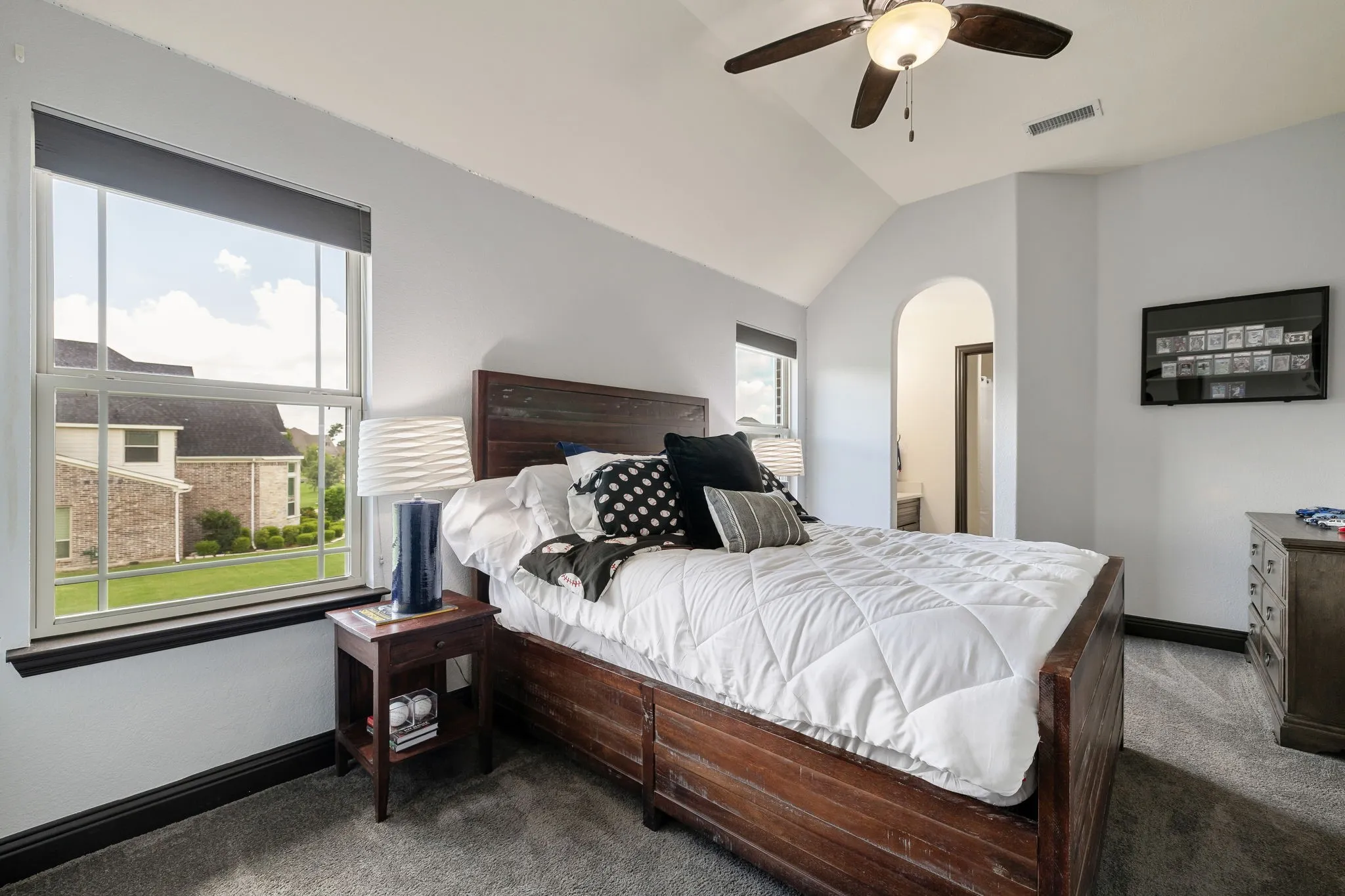 Secondary bedroom with Jack and Jill