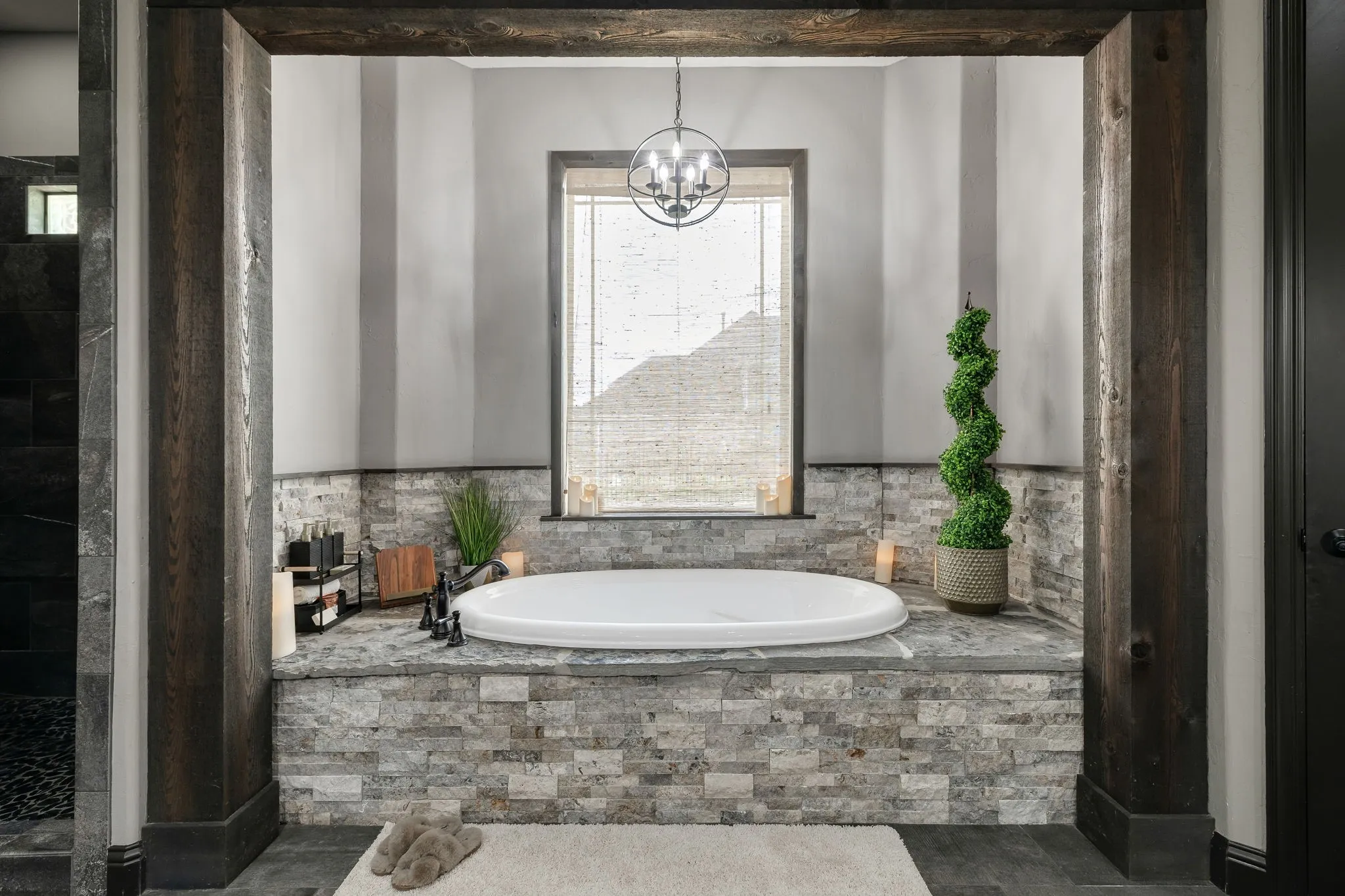 Soaking tub for dream baths