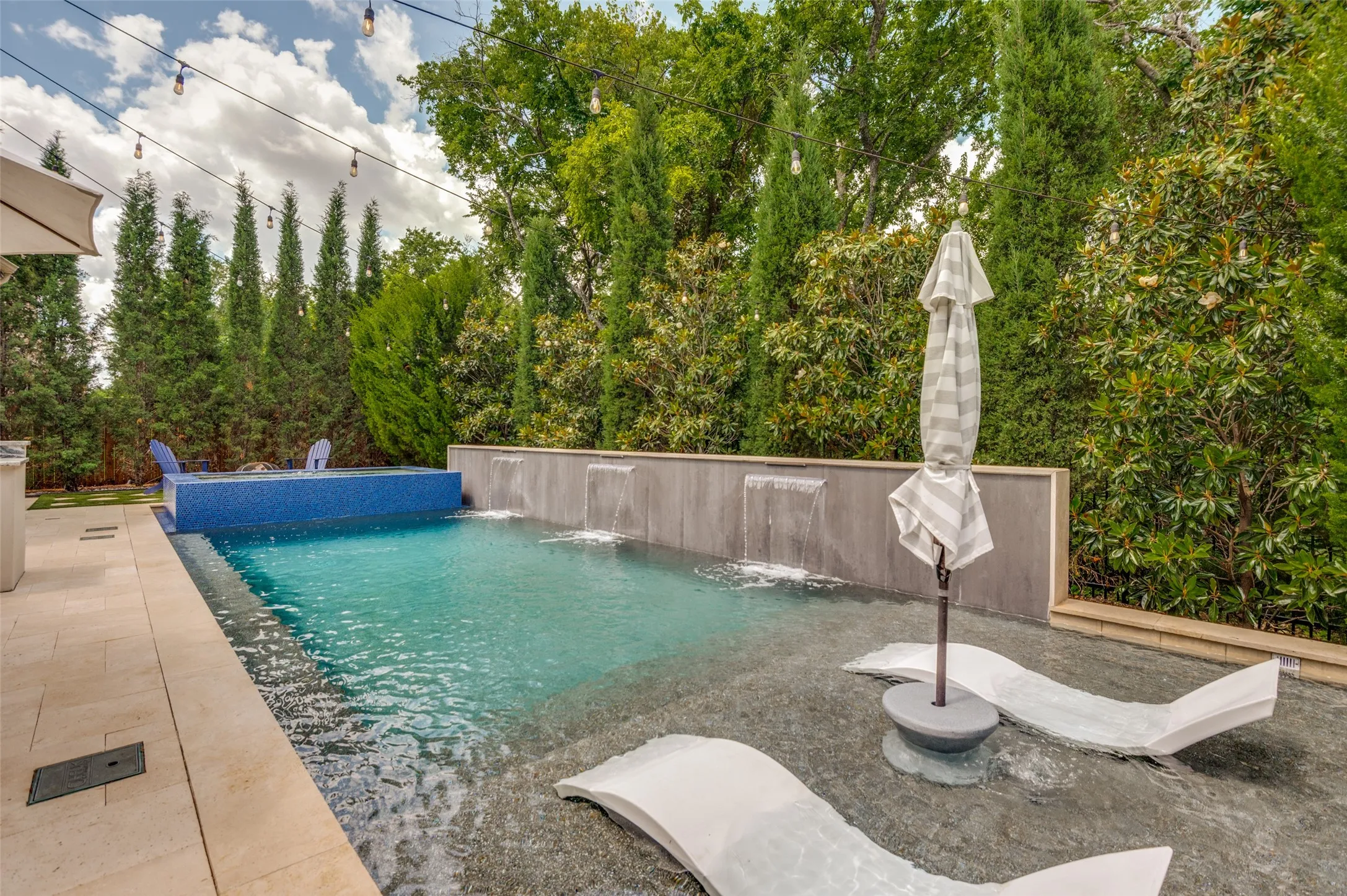 Single Family Residence For Sale in Collin County , 8025 Shackelford Drive, Frisco, Texas 75035, 5 Bedroom, 6 Bathroom, 3 Garage spaces, 4,325 Sqft, built in 2015, mls#21281123, Real Estate Agent in Frisco, Homes For Sale in Collin county, Homes For Sale in Frisco, Realtor in Frisco Texas, Real Estate Brokerage Independent Realty Texas, Luminita Cordes Realtor