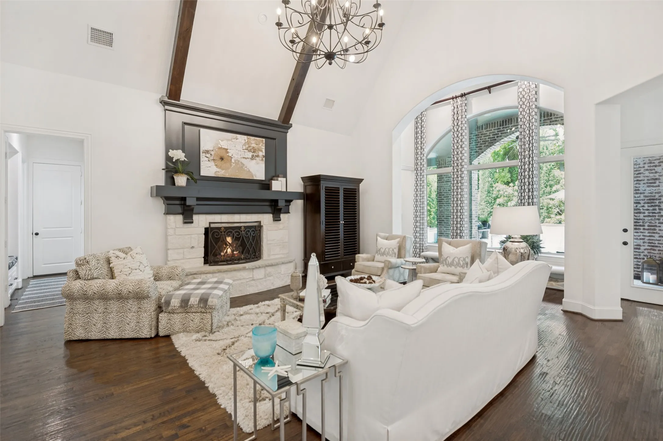 Single Family Residence For Sale in Collin County , 8025 Shackelford Drive, Frisco, Texas 75035, 5 Bedroom, 6 Bathroom, 3 Garage spaces, 4,325 Sqft, built in 2015, mls#21281123, Real Estate Agent in Frisco, Homes For Sale in Collin county, Homes For Sale in Frisco, Realtor in Frisco Texas, Real Estate Brokerage Independent Realty Texas, Luminita Cordes Realtor