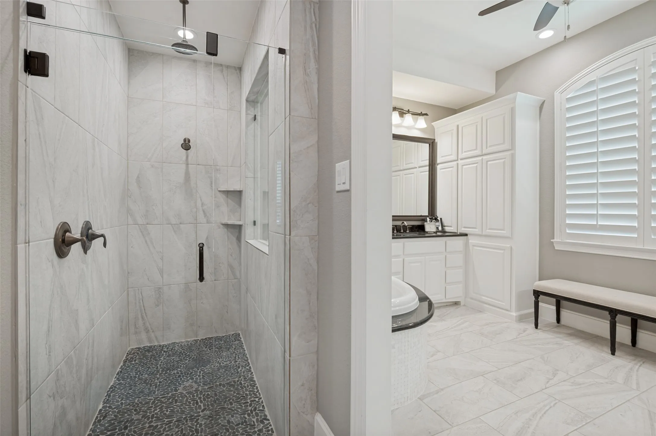 Single Family Residence For Sale in Collin County , 8025 Shackelford Drive, Frisco, Texas 75035, 5 Bedroom, 6 Bathroom, 3 Garage spaces, 4,325 Sqft, built in 2015, mls#21281123, Real Estate Agent in Frisco, Homes For Sale in Collin county, Homes For Sale in Frisco, Realtor in Frisco Texas, Real Estate Brokerage Independent Realty Texas, Luminita Cordes Realtor