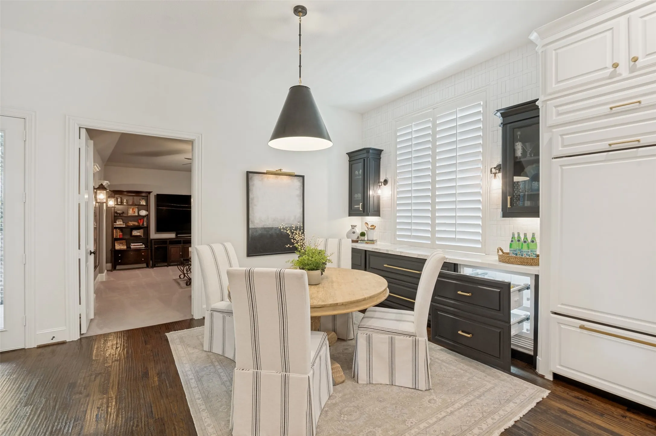 Single Family Residence For Sale in Collin County , 8025 Shackelford Drive, Frisco, Texas 75035, 5 Bedroom, 6 Bathroom, 3 Garage spaces, 4,325 Sqft, built in 2015, mls#21281123, Real Estate Agent in Frisco, Homes For Sale in Collin county, Homes For Sale in Frisco, Realtor in Frisco Texas, Real Estate Brokerage Independent Realty Texas, Luminita Cordes Realtor