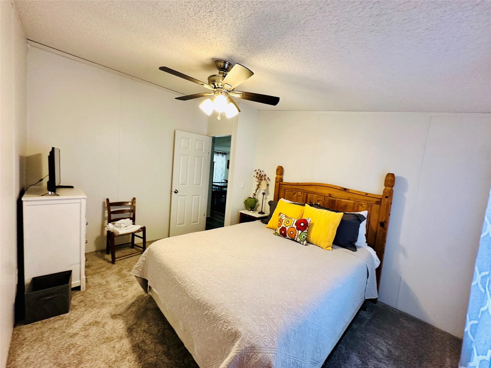 Mobile Home For Sale in Callahan County , 12264 County Road 404, Cross Plains, Texas 76443, 4 Bedroom, 2 Bathroom, Garage spaces, 1,904 Sqft, built in 1997, mls#21280107, Real Estate Agent in Cross Plains, Homes For Sale in Callahan county, Homes For Sale in Cross Plains, Realtor in Cross Plains Texas, Real Estate Brokerage Independent Realty Texas, Luminita Cordes Realtor