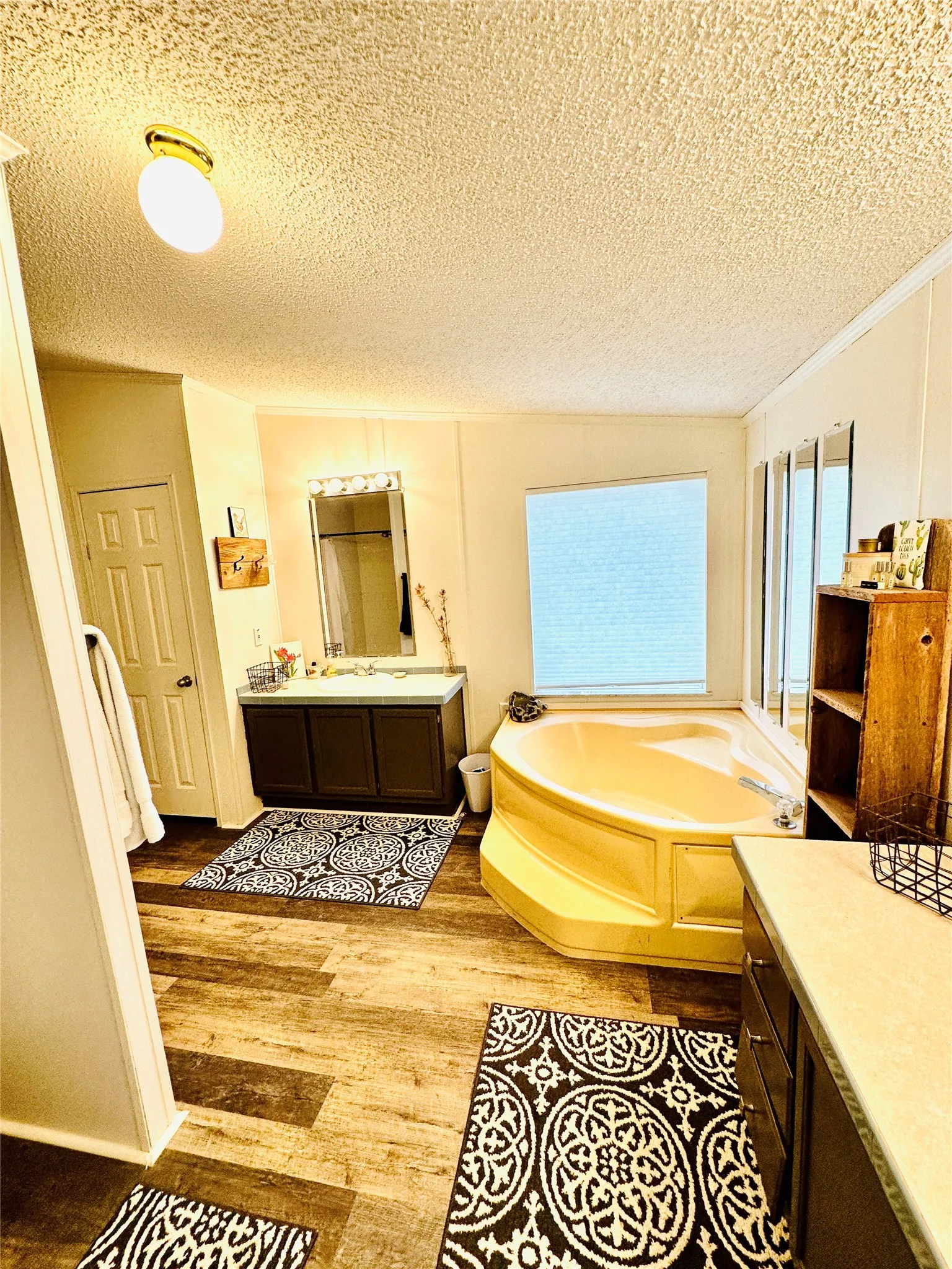 Mobile Home For Sale in Callahan County , 12264 County Road 404, Cross Plains, Texas 76443, 4 Bedroom, 2 Bathroom, Garage spaces, 1,904 Sqft, built in 1997, mls#21280107, Real Estate Agent in Cross Plains, Homes For Sale in Callahan county, Homes For Sale in Cross Plains, Realtor in Cross Plains Texas, Real Estate Brokerage Independent Realty Texas, Luminita Cordes Realtor