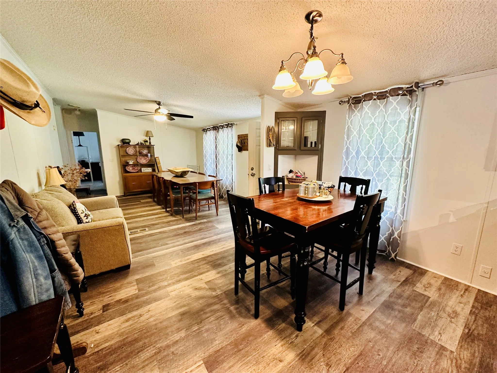 Mobile Home For Sale in Callahan County , 12264 County Road 404, Cross Plains, Texas 76443, 4 Bedroom, 2 Bathroom, Garage spaces, 1,904 Sqft, built in 1997, mls#21280107, Real Estate Agent in Cross Plains, Homes For Sale in Callahan county, Homes For Sale in Cross Plains, Realtor in Cross Plains Texas, Real Estate Brokerage Independent Realty Texas, Luminita Cordes Realtor