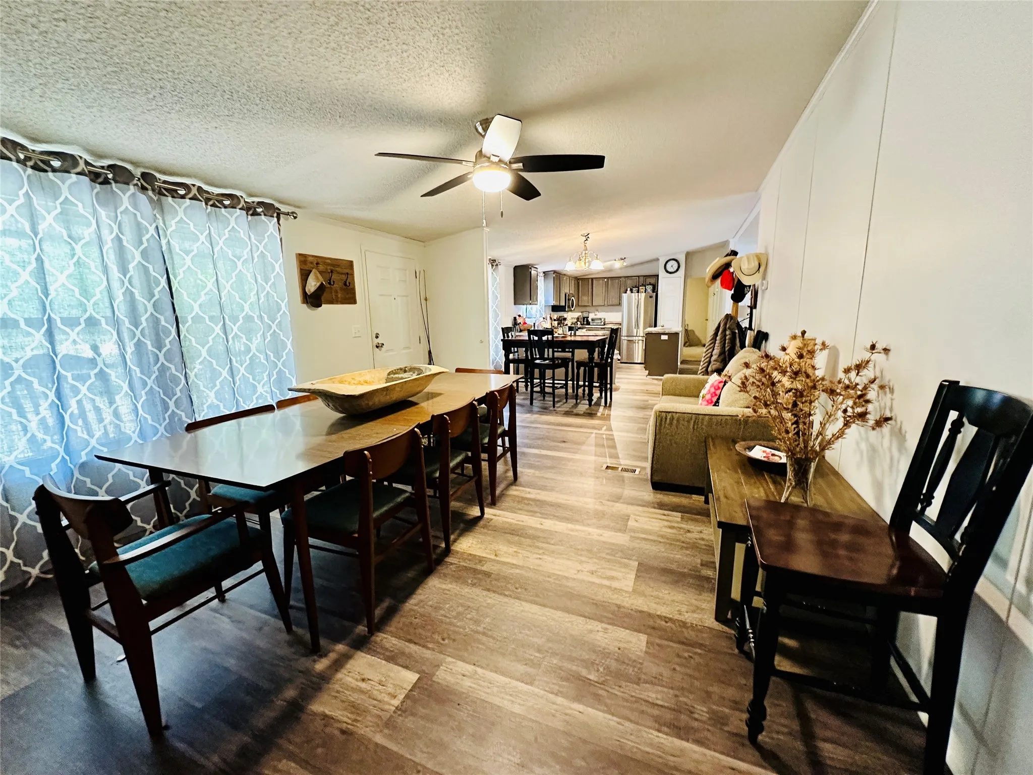 Mobile Home For Sale in Callahan County , 12264 County Road 404, Cross Plains, Texas 76443, 4 Bedroom, 2 Bathroom, Garage spaces, 1,904 Sqft, built in 1997, mls#21280107, Real Estate Agent in Cross Plains, Homes For Sale in Callahan county, Homes For Sale in Cross Plains, Realtor in Cross Plains Texas, Real Estate Brokerage Independent Realty Texas, Luminita Cordes Realtor