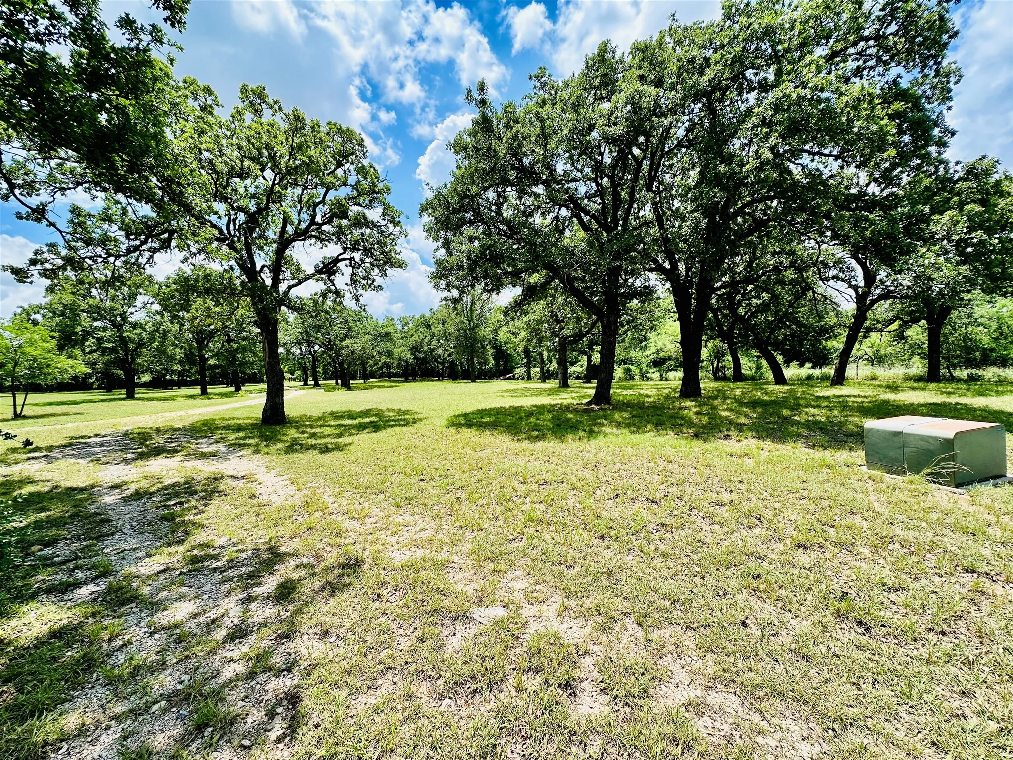 Mobile Home For Sale in Callahan County , 12264 County Road 404, Cross Plains, Texas 76443, 4 Bedroom, 2 Bathroom, Garage spaces, 1,904 Sqft, built in 1997, mls#21280107, Real Estate Agent in Cross Plains, Homes For Sale in Callahan county, Homes For Sale in Cross Plains, Realtor in Cross Plains Texas, Real Estate Brokerage Independent Realty Texas, Luminita Cordes Realtor