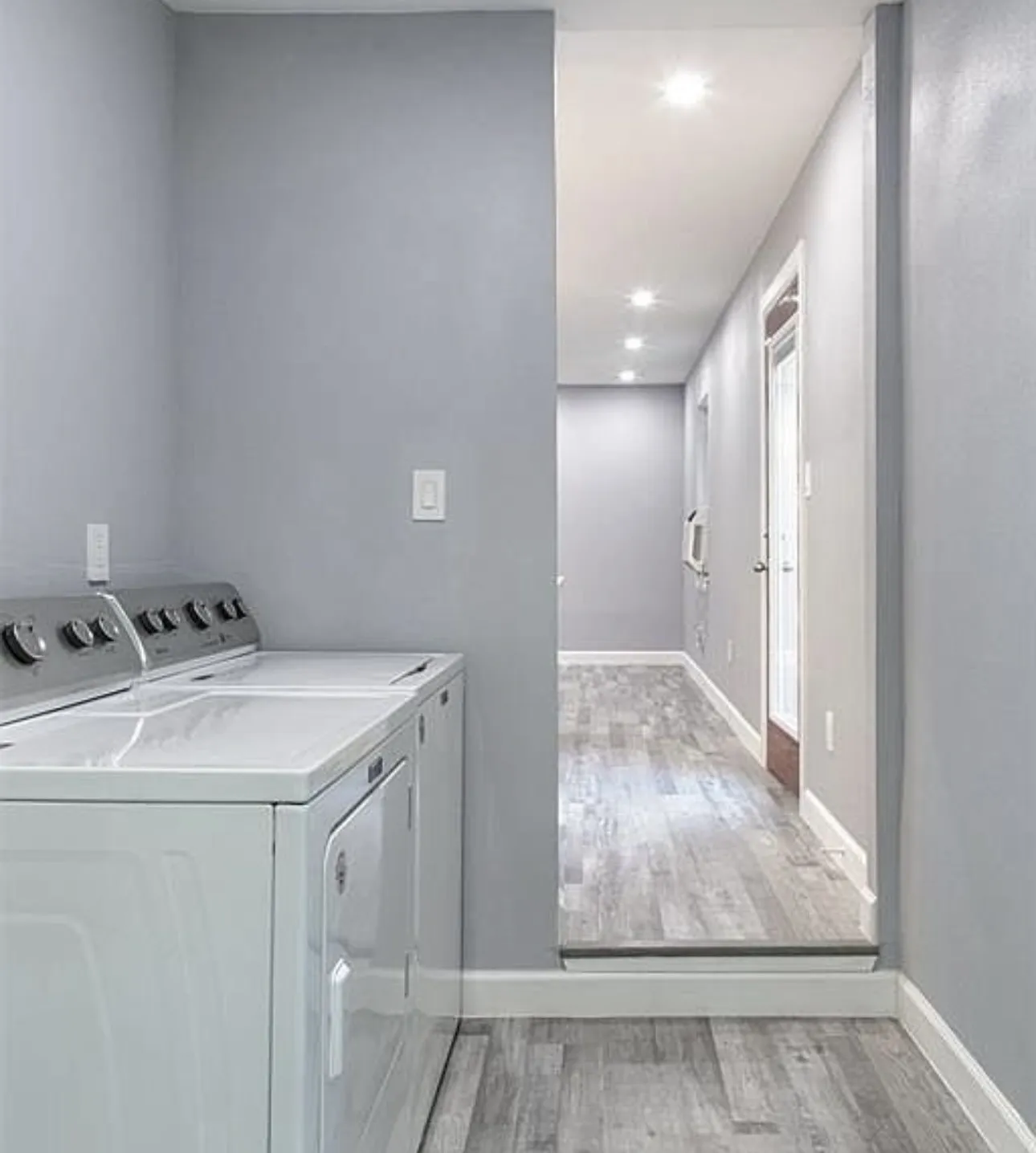 Single Family Residence For Sale in Hunt County , 10065 Comanche, Quinlan, Texas 75474, 3 Bedrooms, 2 Bathrooms, 1 Garage spaces, 1,152 Sqft, built in 1984, Price $299,999, mls#21281512, Real Estate Agent in Quinlan, Homes For Sale in Hunt county, Homes For Sale in Quinlan, Realtor in Quinlan Texas, Real Estate Brokerage Independent Realty Texas, Luminita Cordes Realtor