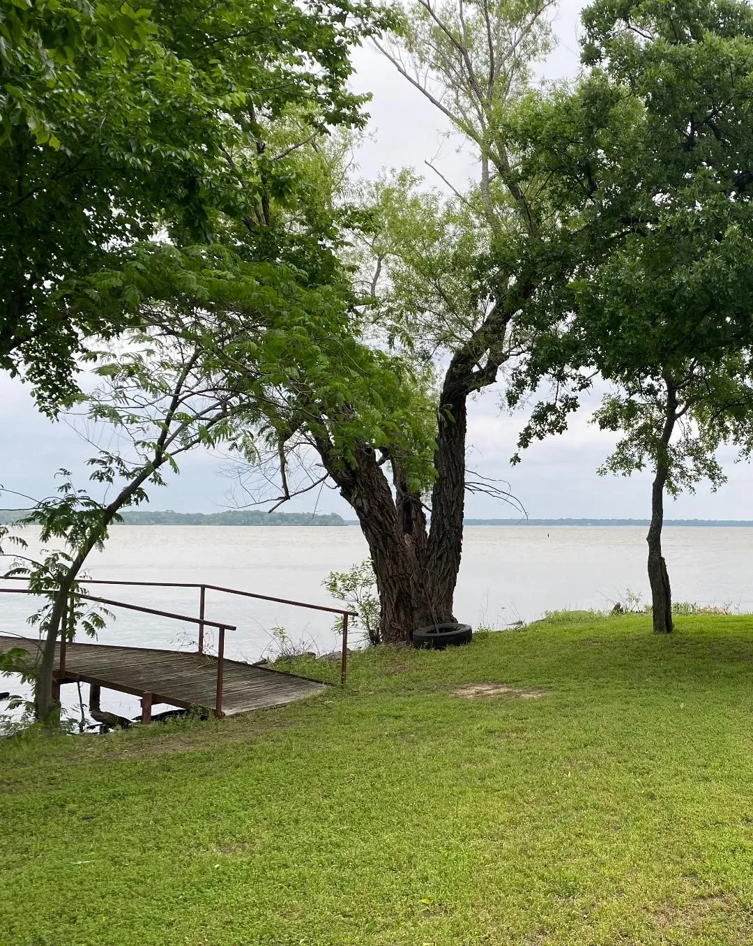 Single Family Residence For Sale in Hunt County , 10065 Comanche, Quinlan, Texas 75474, 3 Bedrooms, 2 Bathrooms, 1 Garage spaces, 1,152 Sqft, built in 1984, Price $299,999, mls#21281512, Real Estate Agent in Quinlan, Homes For Sale in Hunt county, Homes For Sale in Quinlan, Realtor in Quinlan Texas, Real Estate Brokerage Independent Realty Texas, Luminita Cordes Realtor