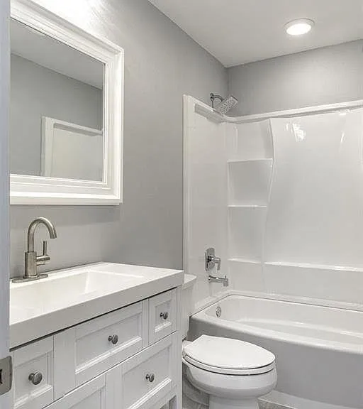 Single Family Residence For Sale in Hunt County , 10065 Comanche, Quinlan, Texas 75474, 3 Bedrooms, 2 Bathrooms, 1 Garage spaces, 1,152 Sqft, built in 1984, Price $299,999, mls#21281512, Real Estate Agent in Quinlan, Homes For Sale in Hunt county, Homes For Sale in Quinlan, Realtor in Quinlan Texas, Real Estate Brokerage Independent Realty Texas, Luminita Cordes Realtor