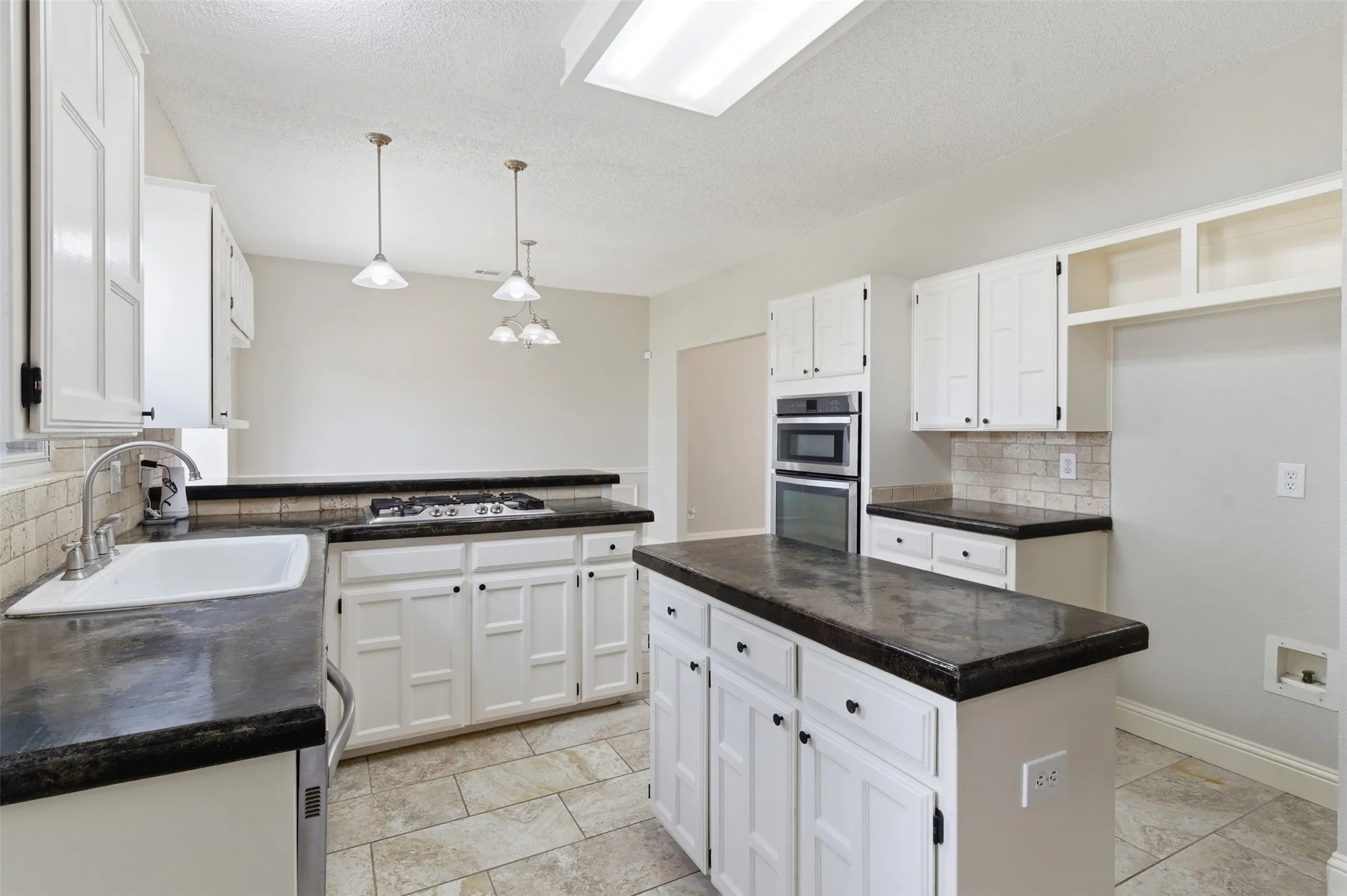 Single Family Residence For Sale in Dallas County , 2417 Rebecca Drive, Sachse, Texas 75048, 4 Bedroom, 3 Bathroom, 2 Garage spaces, 2,400 Sqft, built in 1994, mls#21280173, Real Estate Agent in Sachse, Homes For Sale in Dallas county, Homes For Sale in Sachse, Realtor in Sachse Texas, Real Estate Brokerage Independent Realty Texas, Luminita Cordes Realtor