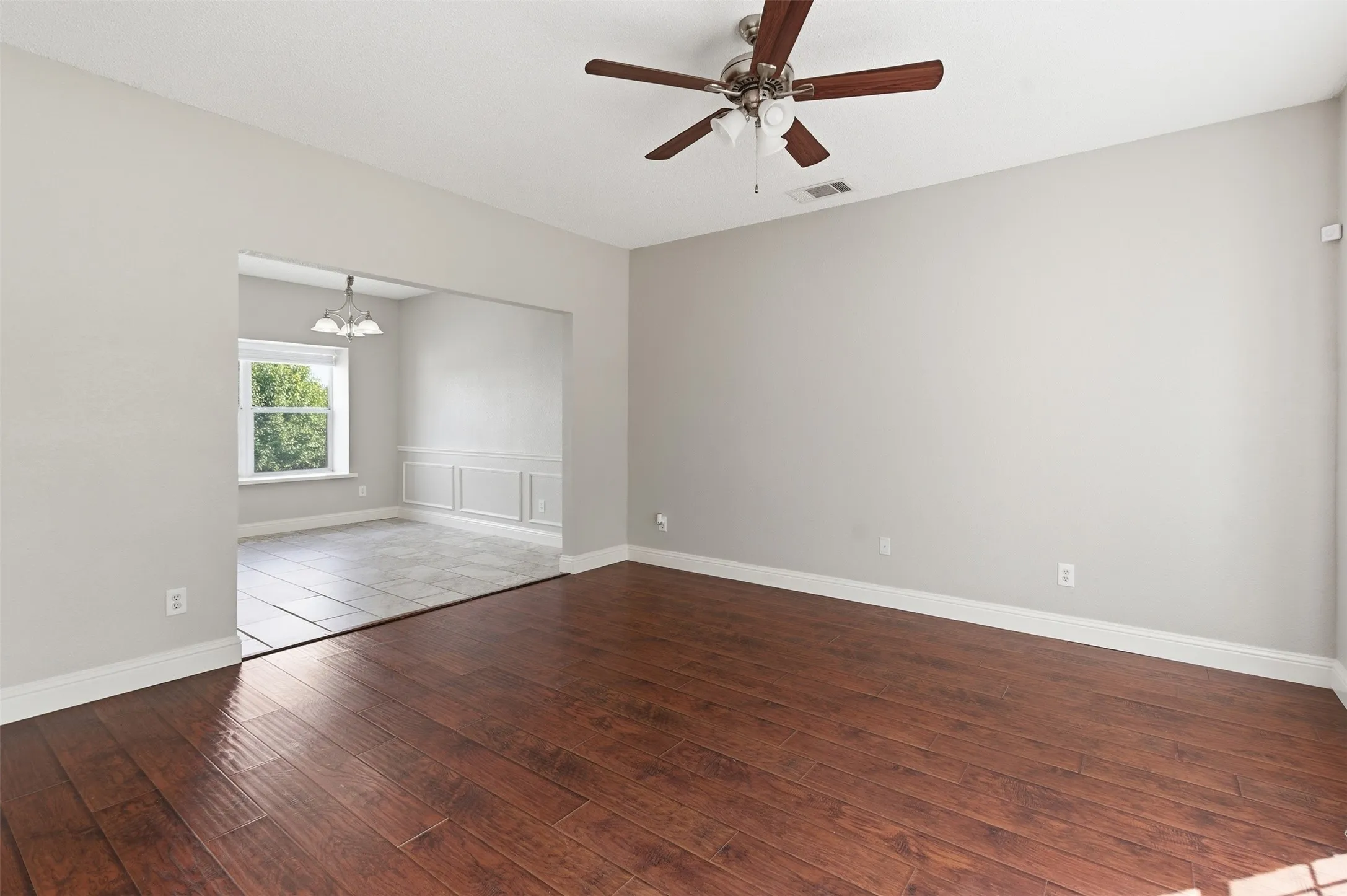 Single Family Residence For Sale in Dallas County , 2417 Rebecca Drive, Sachse, Texas 75048, 4 Bedroom, 3 Bathroom, 2 Garage spaces, 2,400 Sqft, built in 1994, mls#21280173, Real Estate Agent in Sachse, Homes For Sale in Dallas county, Homes For Sale in Sachse, Realtor in Sachse Texas, Real Estate Brokerage Independent Realty Texas, Luminita Cordes Realtor