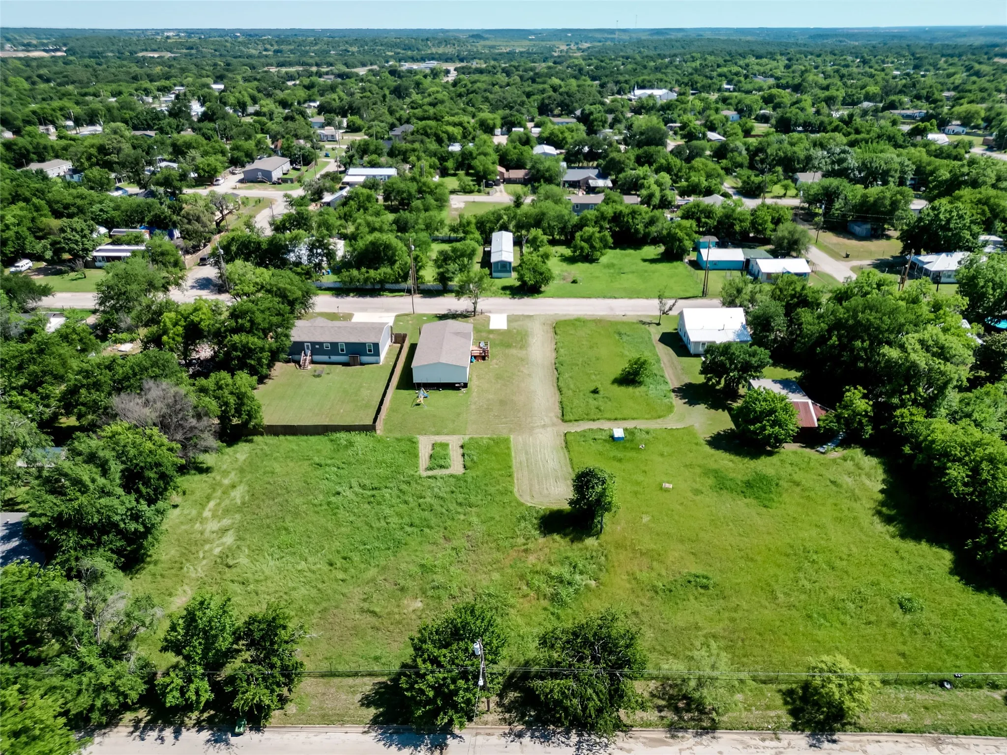 Unimproved Land For Sale in Palo Pinto County , 811 SW 15th Street, Mineral Wells, Texas 76067, 0, 0, Garage spaces, 0 Sqft, built in 0, Price $26,500, mls#21281957, Real Estate Agent in Mineral Wells, Homes For Sale in Palo Pinto county, Homes For Sale in Mineral Wells, Realtor in Mineral Wells Texas, Real Estate Brokerage Independent Realty Texas, Luminita Cordes Realtor