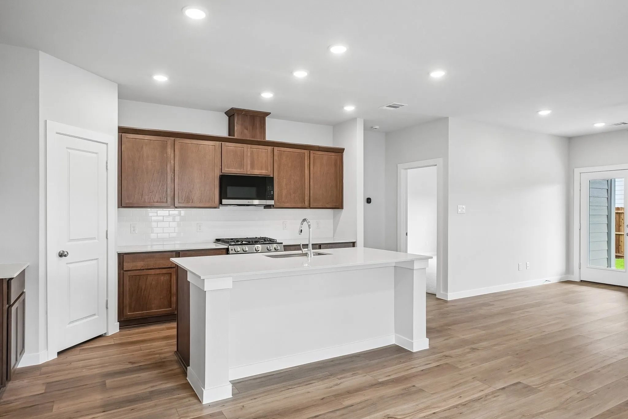 Single Family Residence For Sale in Rockwall County , 609 Teardrop Court, Royse City, Texas 75189, 4 Bedroom, 3 Bathroom, 2 Garage spaces, 2,003 Sqft, built in 2026, mls#21281982, Real Estate Agent in Royse City, Homes For Sale in Rockwall county, Homes For Sale in Royse City, Realtor in Royse City Texas, Real Estate Brokerage Independent Realty Texas, Luminita Cordes Realtor