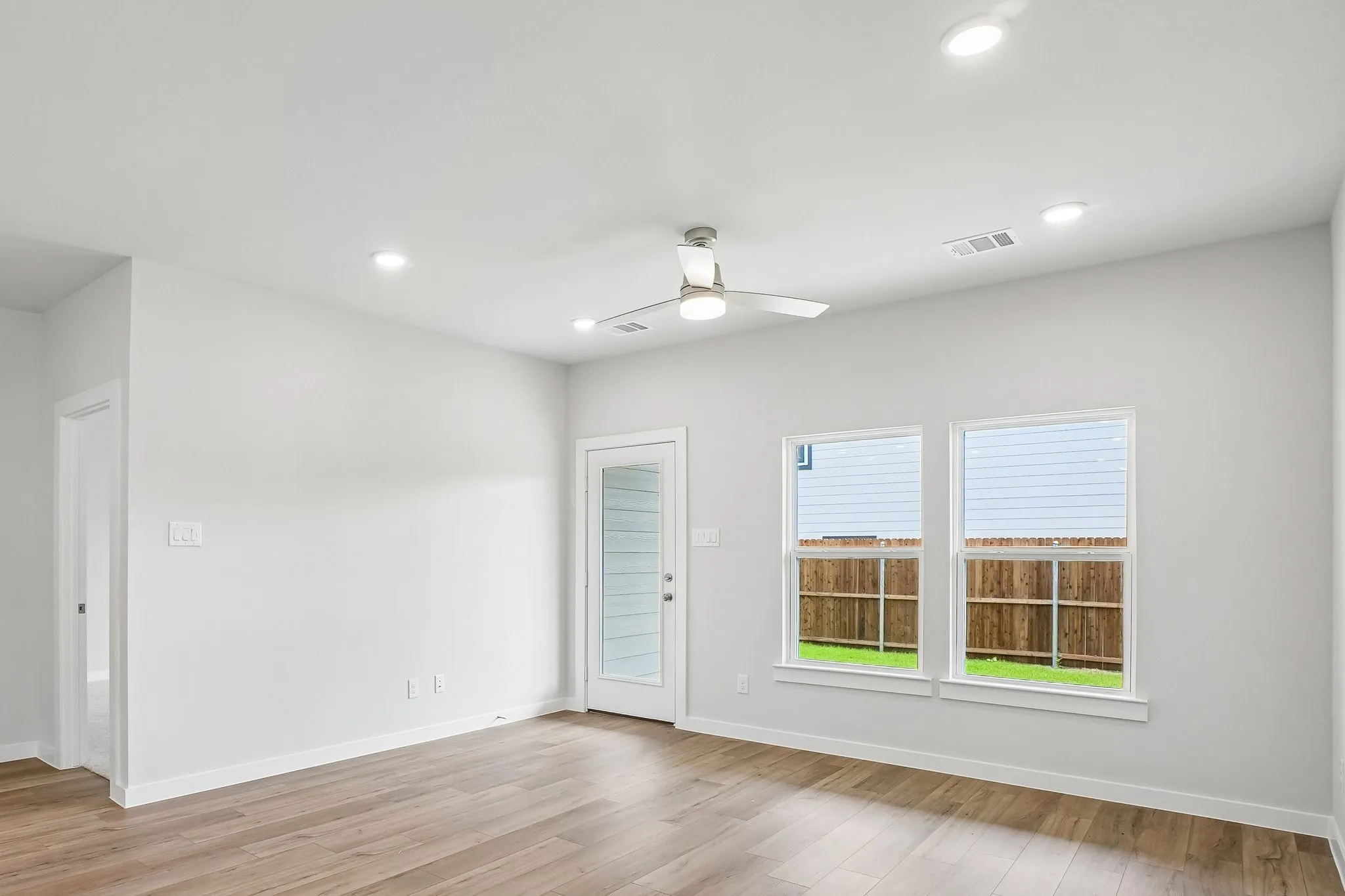 Single Family Residence For Sale in Rockwall County , 609 Teardrop Court, Royse City, Texas 75189, 4 Bedroom, 3 Bathroom, 2 Garage spaces, 2,003 Sqft, built in 2026, mls#21281982, Real Estate Agent in Royse City, Homes For Sale in Rockwall county, Homes For Sale in Royse City, Realtor in Royse City Texas, Real Estate Brokerage Independent Realty Texas, Luminita Cordes Realtor