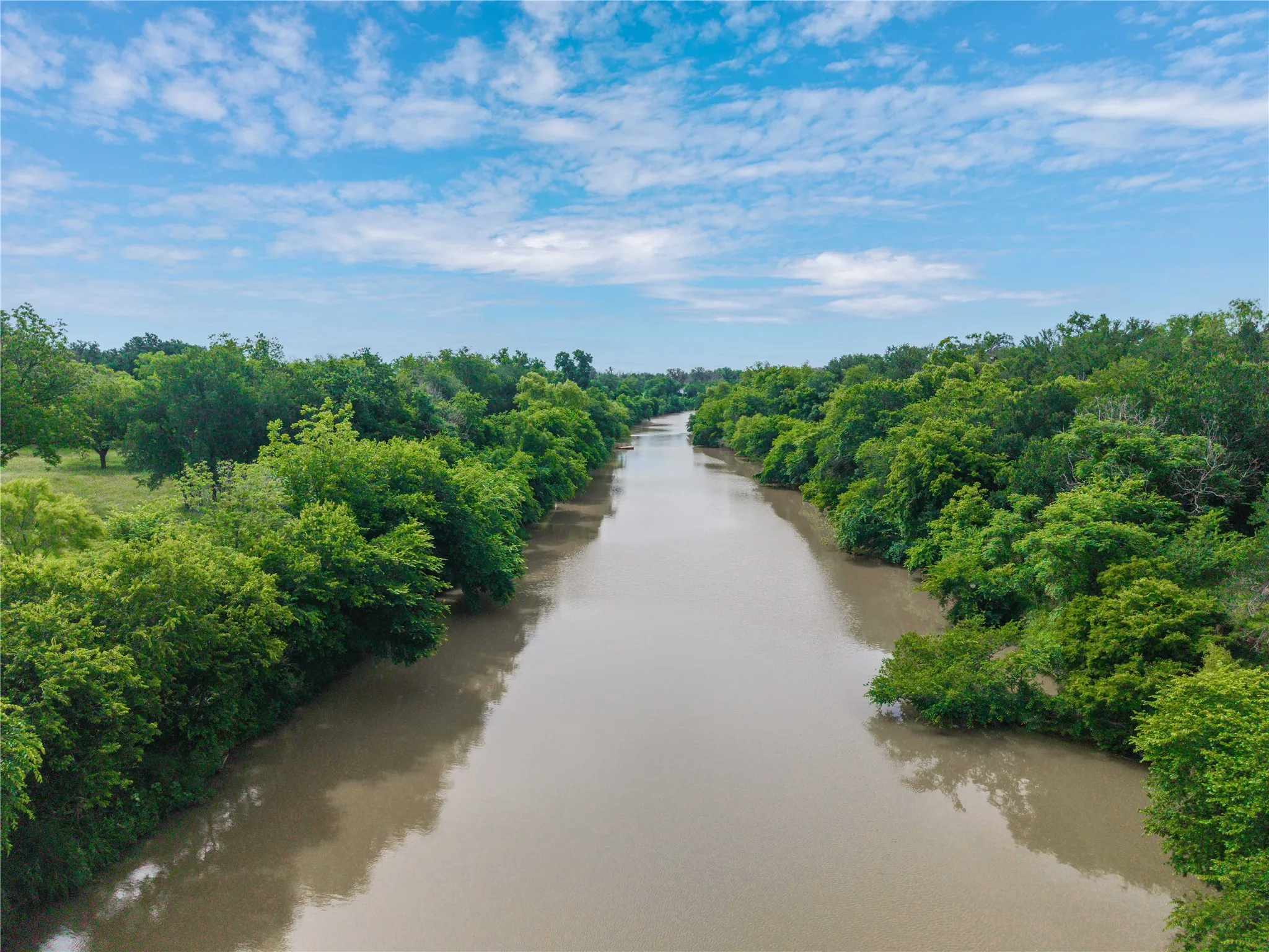 Single Family Residence For Sale in Mills County , 342 County Road 433, Mullin, Texas 76864, 2 Bedroom, 1 Bathroom, Garage spaces, 1,102 Sqft, built in 2016, mls#21282001, Real Estate Agent in Mullin, Homes For Sale in Mills county, Homes For Sale in Mullin, Realtor in Mullin Texas, Real Estate Brokerage Independent Realty Texas, Luminita Cordes Realtor