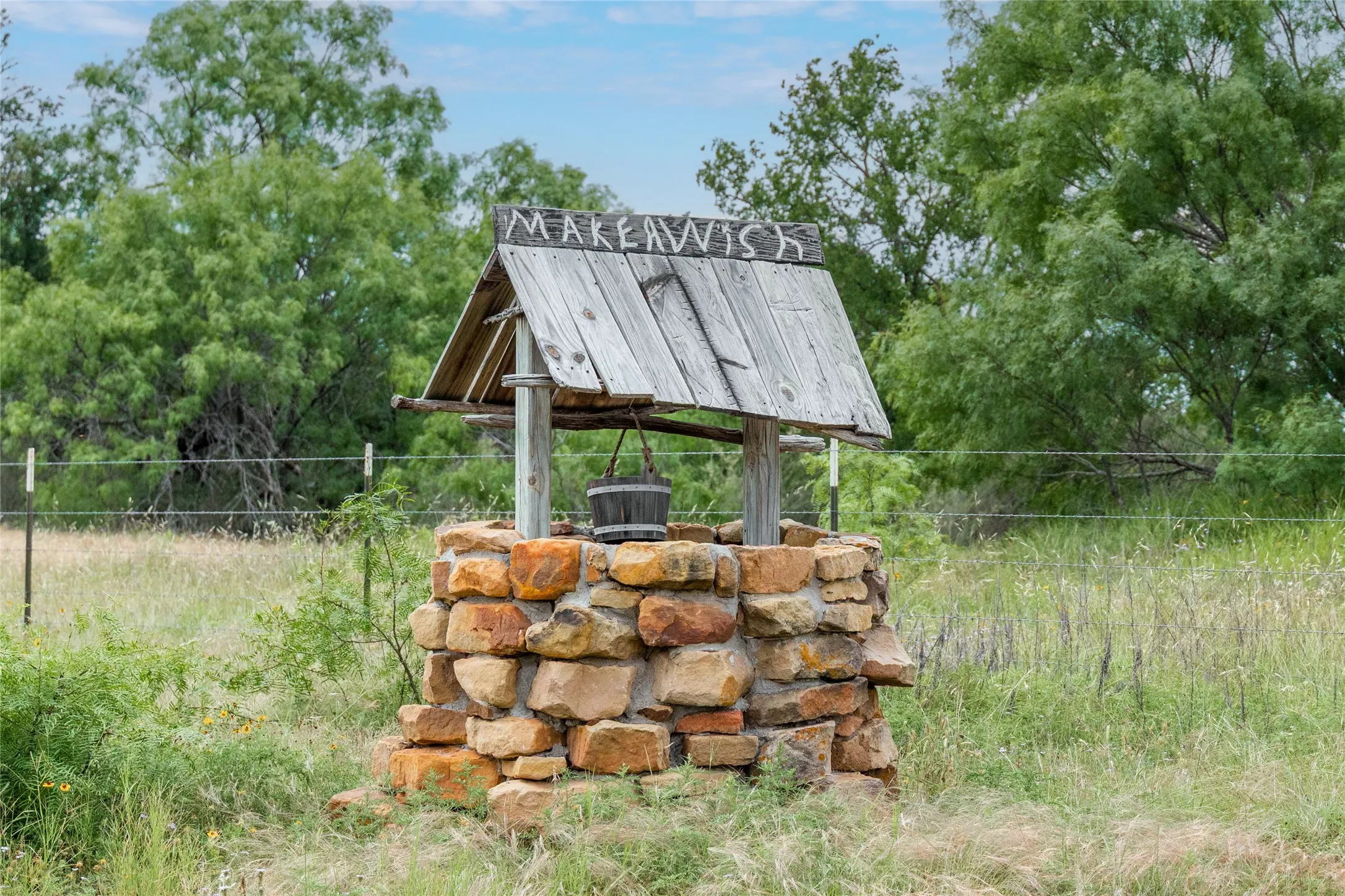 Single Family Residence For Sale in Mills County , 342 County Road 433, Mullin, Texas 76864, 2 Bedroom, 1 Bathroom, Garage spaces, 1,102 Sqft, built in 2016, mls#21282001, Real Estate Agent in Mullin, Homes For Sale in Mills county, Homes For Sale in Mullin, Realtor in Mullin Texas, Real Estate Brokerage Independent Realty Texas, Luminita Cordes Realtor