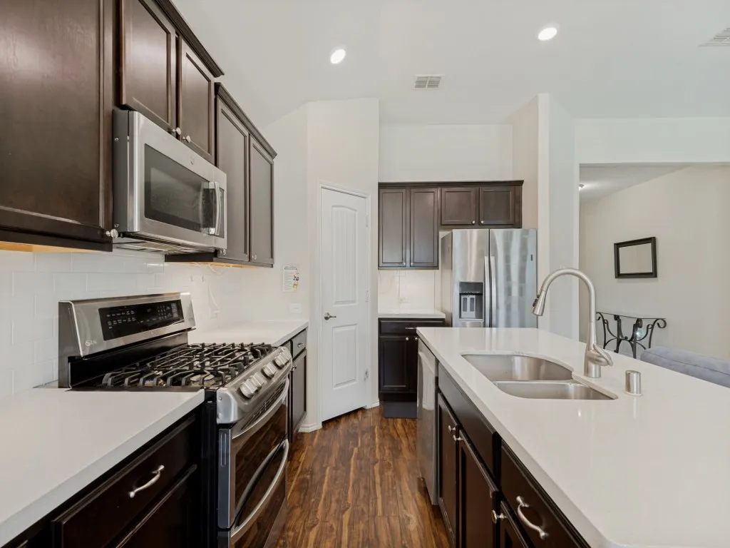 Single Family Residence For Sale in Kaufman County , 2936 Montrose Trail, Forney, Texas 75126, 4 Bedroom, 3 Bathroom, 2 Garage spaces, 2,275 Sqft, built in 2019, mls#21273609, Real Estate Agent in Forney, Homes For Sale in Kaufman county, Homes For Sale in Forney, Realtor in Forney Texas, Real Estate Brokerage Independent Realty Texas, Luminita Cordes Realtor