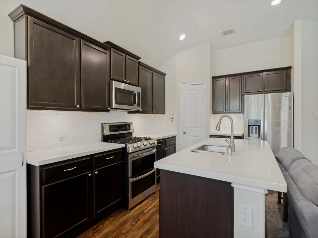 Single Family Residence For Sale in Kaufman County , 2936 Montrose Trail, Forney, Texas 75126, 4 Bedroom, 3 Bathroom, 2 Garage spaces, 2,275 Sqft, built in 2019, mls#21273609, Real Estate Agent in Forney, Homes For Sale in Kaufman county, Homes For Sale in Forney, Realtor in Forney Texas, Real Estate Brokerage Independent Realty Texas, Luminita Cordes Realtor
