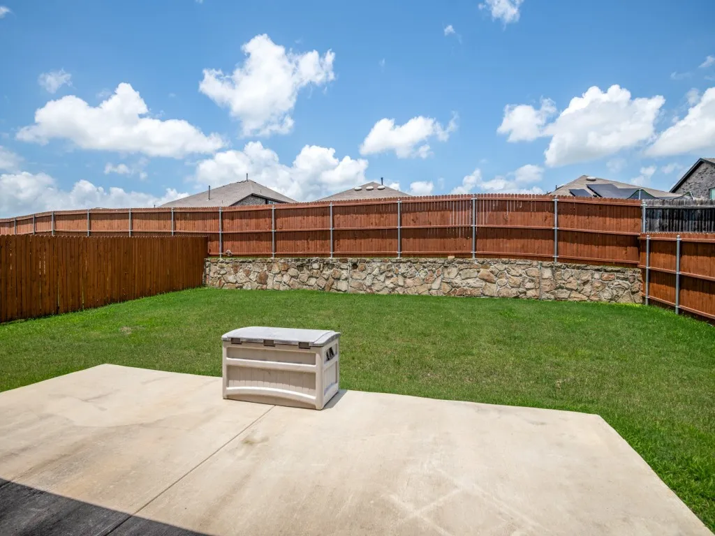 Single Family Residence For Sale in Kaufman County , 2936 Montrose Trail, Forney, Texas 75126, 4 Bedroom, 3 Bathroom, 2 Garage spaces, 2,275 Sqft, built in 2019, mls#21273609, Real Estate Agent in Forney, Homes For Sale in Kaufman county, Homes For Sale in Forney, Realtor in Forney Texas, Real Estate Brokerage Independent Realty Texas, Luminita Cordes Realtor