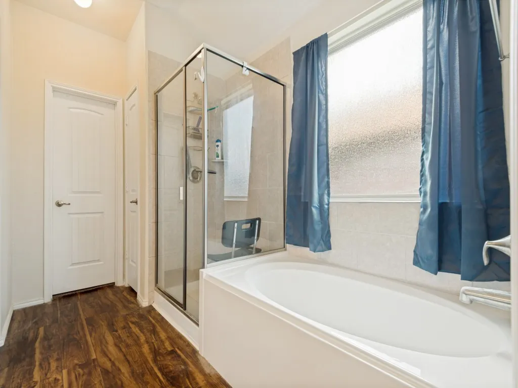 Single Family Residence For Sale in Kaufman County , 2936 Montrose Trail, Forney, Texas 75126, 4 Bedroom, 3 Bathroom, 2 Garage spaces, 2,275 Sqft, built in 2019, mls#21273609, Real Estate Agent in Forney, Homes For Sale in Kaufman county, Homes For Sale in Forney, Realtor in Forney Texas, Real Estate Brokerage Independent Realty Texas, Luminita Cordes Realtor
