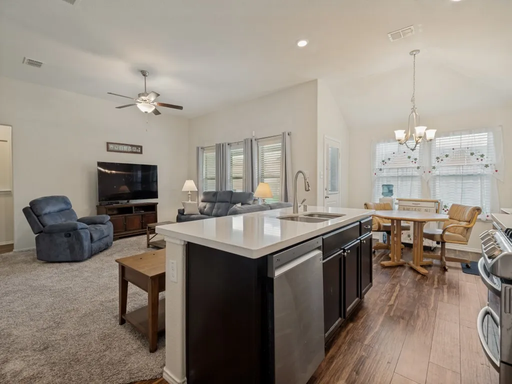 Single Family Residence For Sale in Kaufman County , 2936 Montrose Trail, Forney, Texas 75126, 4 Bedroom, 3 Bathroom, 2 Garage spaces, 2,275 Sqft, built in 2019, mls#21273609, Real Estate Agent in Forney, Homes For Sale in Kaufman county, Homes For Sale in Forney, Realtor in Forney Texas, Real Estate Brokerage Independent Realty Texas, Luminita Cordes Realtor