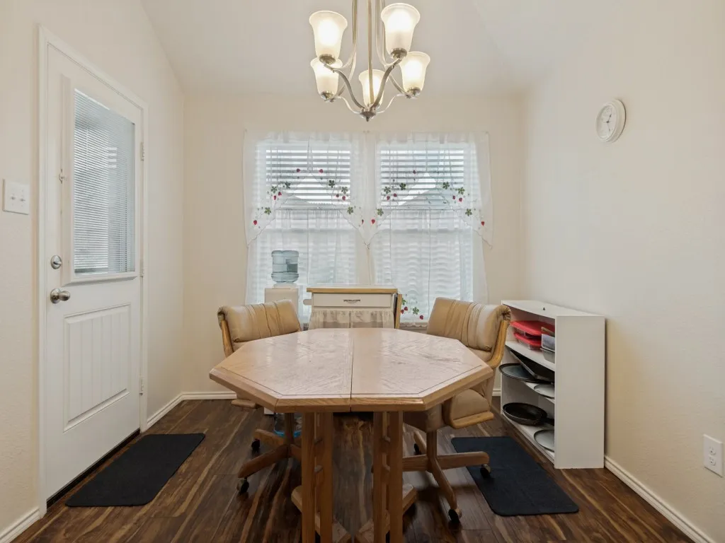 Single Family Residence For Sale in Kaufman County , 2936 Montrose Trail, Forney, Texas 75126, 4 Bedroom, 3 Bathroom, 2 Garage spaces, 2,275 Sqft, built in 2019, mls#21273609, Real Estate Agent in Forney, Homes For Sale in Kaufman county, Homes For Sale in Forney, Realtor in Forney Texas, Real Estate Brokerage Independent Realty Texas, Luminita Cordes Realtor