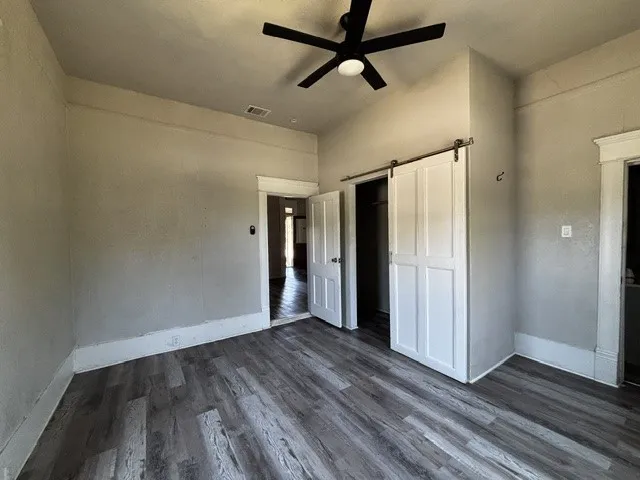 Single Family Residence For Sale in Palo Pinto County , 515 15th Street SW, Mineral Wells, Texas 76067, 3 Bedroom, 2 Bathroom, Garage spaces, 1,228 Sqft, built in 1918, mls#21282014, Real Estate Agent in Mineral Wells, Homes For Sale in Palo Pinto county, Homes For Sale in Mineral Wells, Realtor in Mineral Wells Texas, Real Estate Brokerage Independent Realty Texas, Luminita Cordes Realtor
