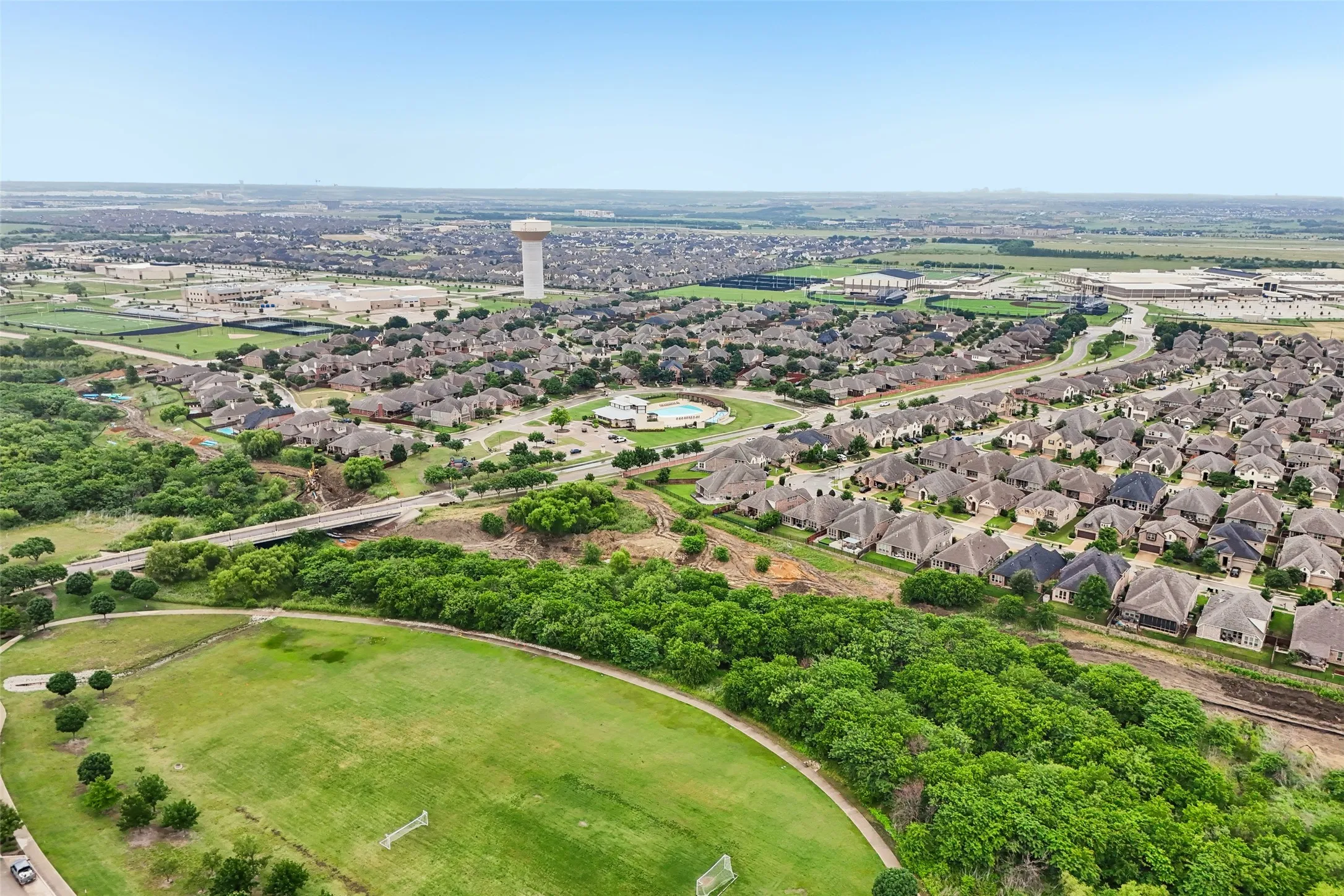 Single Family Residence For Sale in Denton County , 15604 Governors Island Way, Prosper, Texas 75078, 4 Bedroom, 4 Bathroom, 2 Garage spaces, 3,505 Sqft, built in 2016, mls#21280813, Real Estate Agent in Prosper, Homes For Sale in Denton county, Homes For Sale in Prosper, Realtor in Prosper Texas, Real Estate Brokerage Independent Realty Texas, Luminita Cordes Realtor